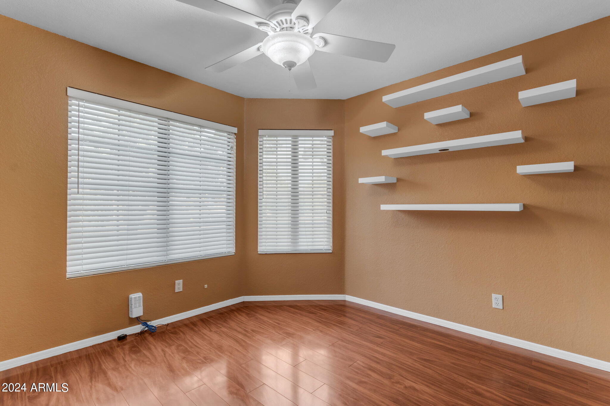 387 W LARONA Lane