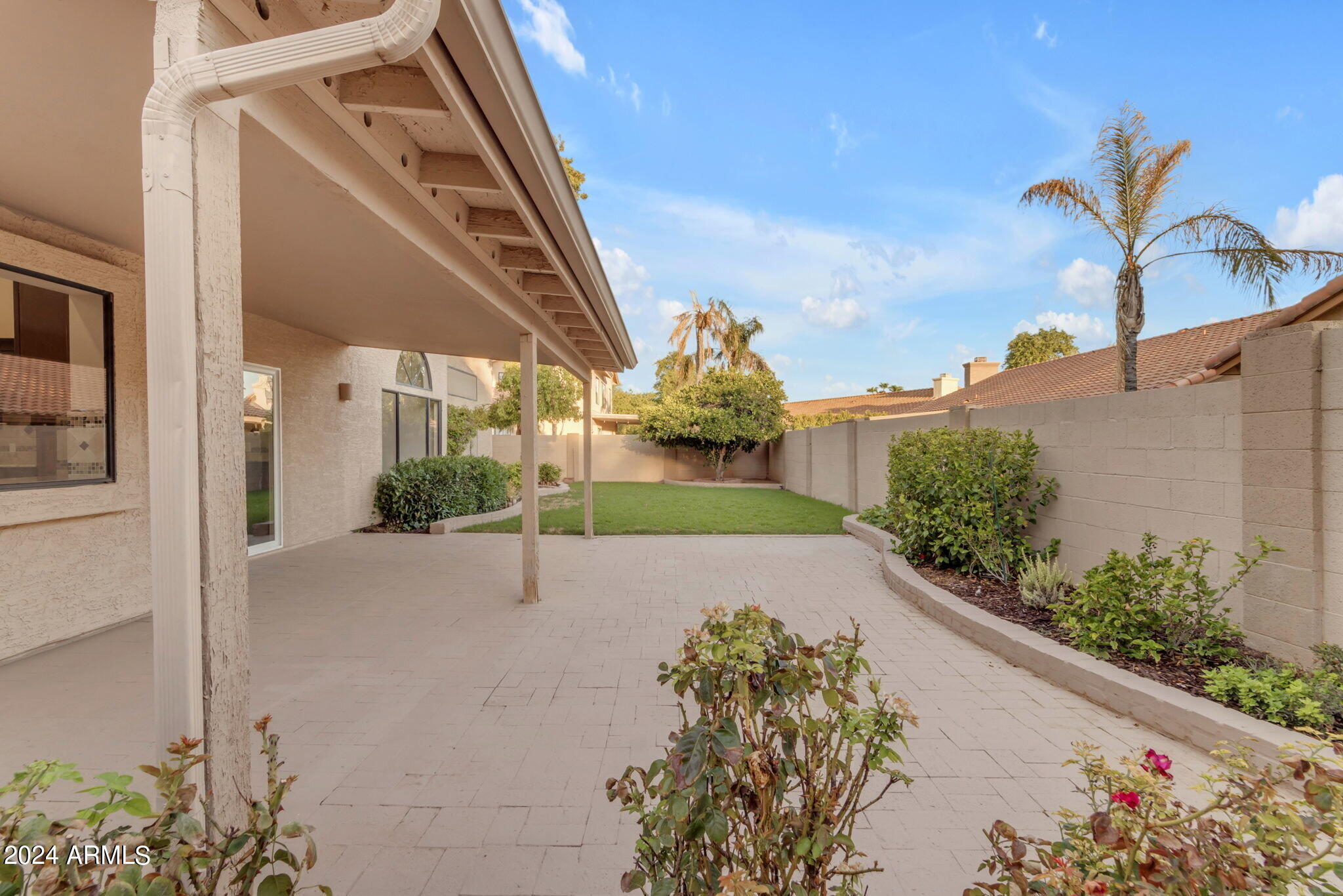 387 W LARONA Lane
