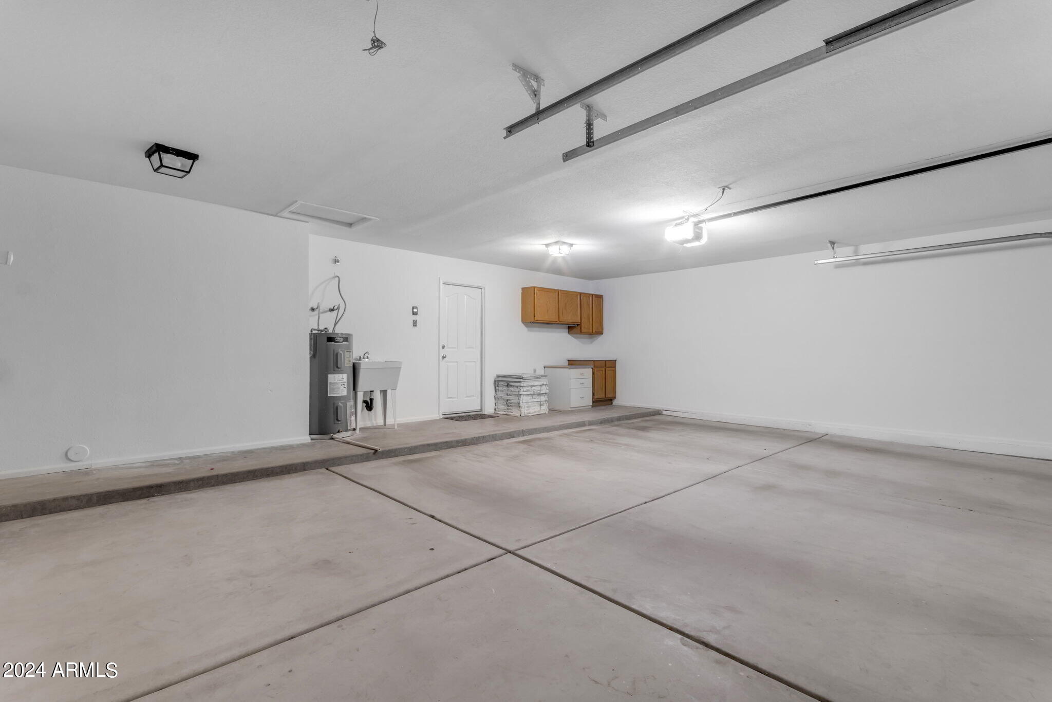 387 W LARONA Lane