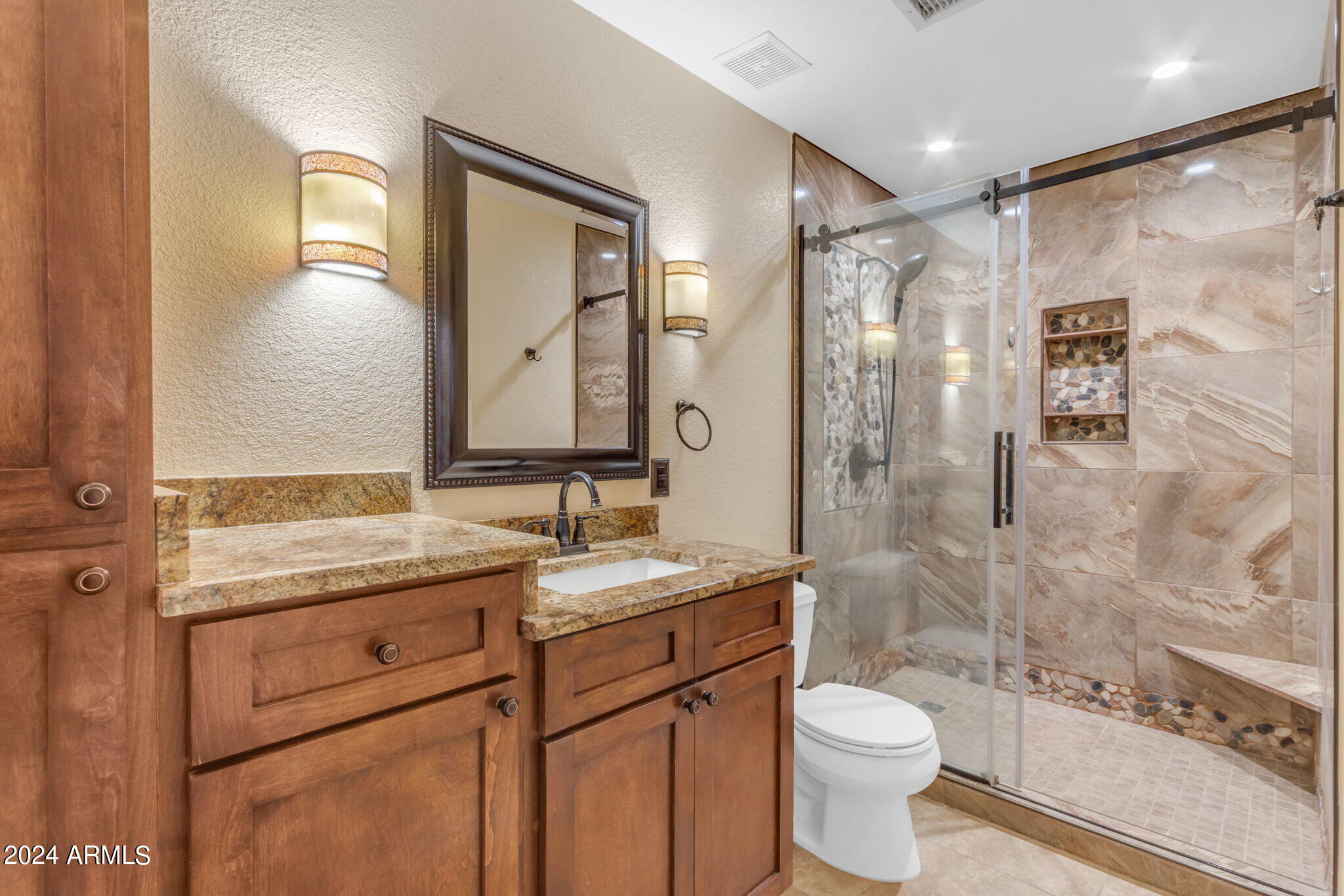 387 W LARONA Lane