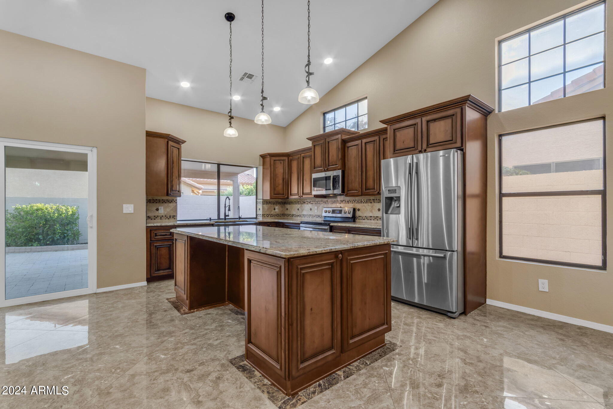387 W LARONA Lane