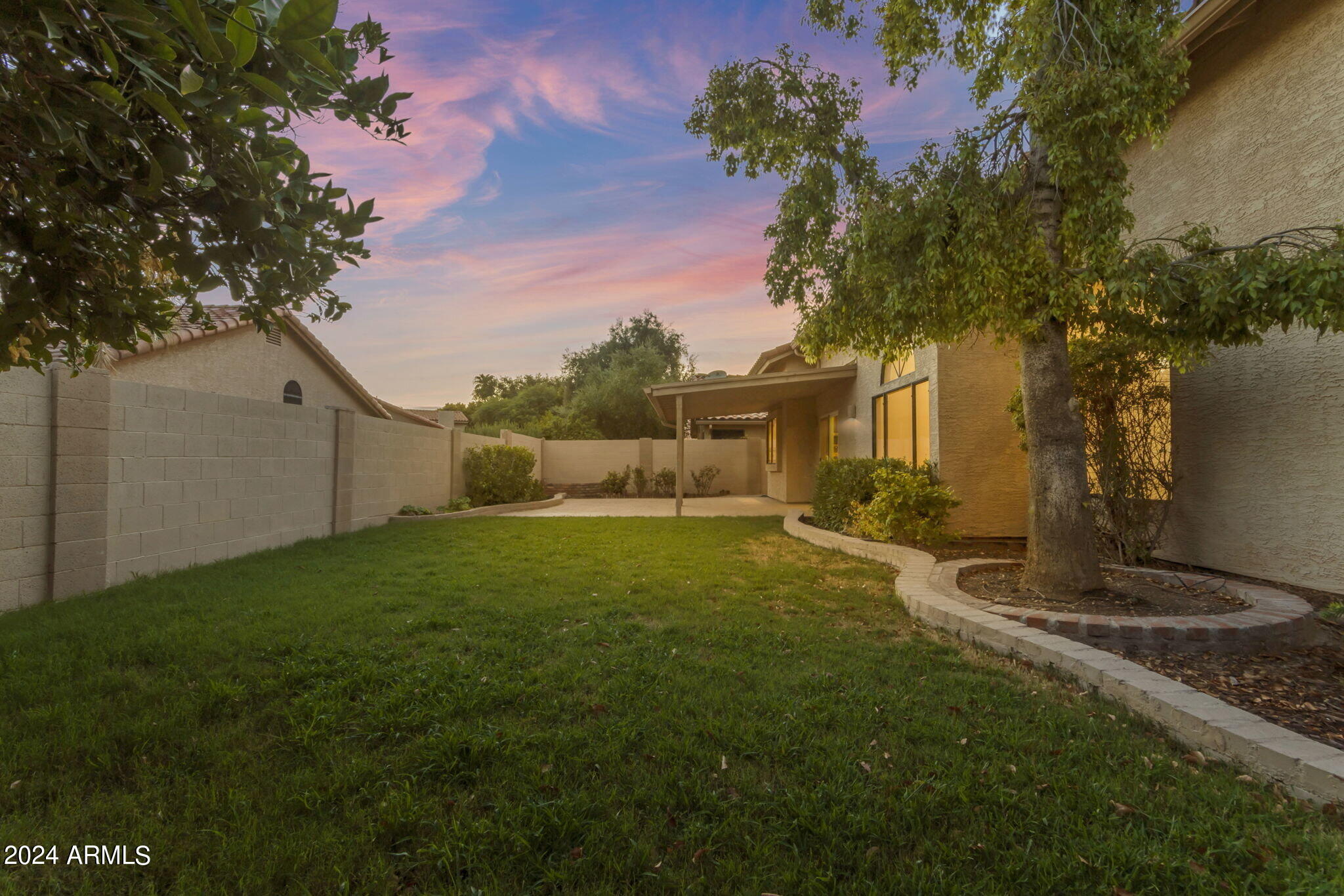 387 W LARONA Lane