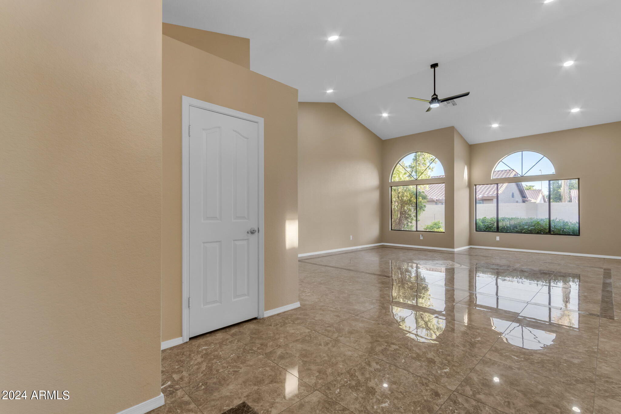 387 W LARONA Lane
