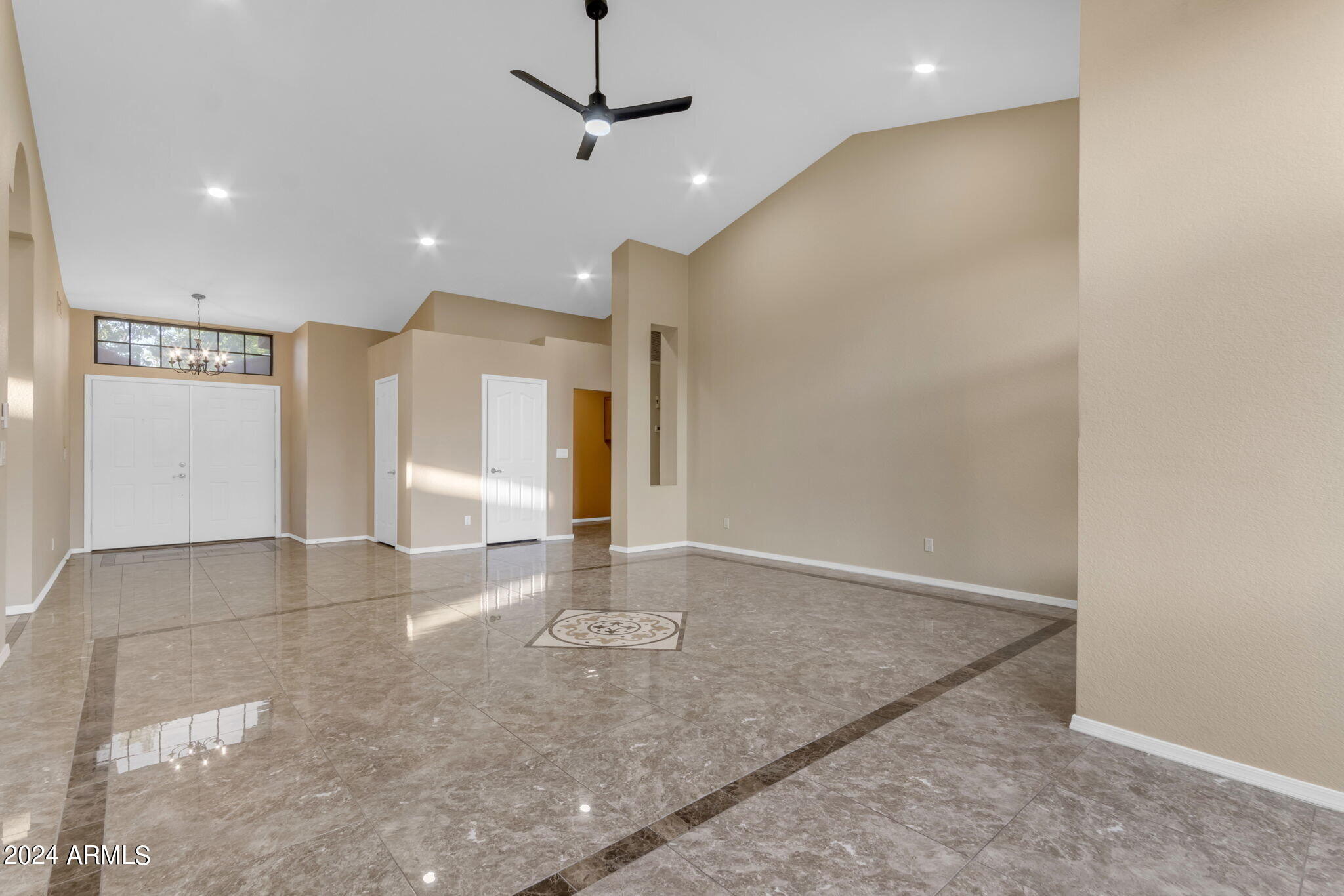 387 W LARONA Lane