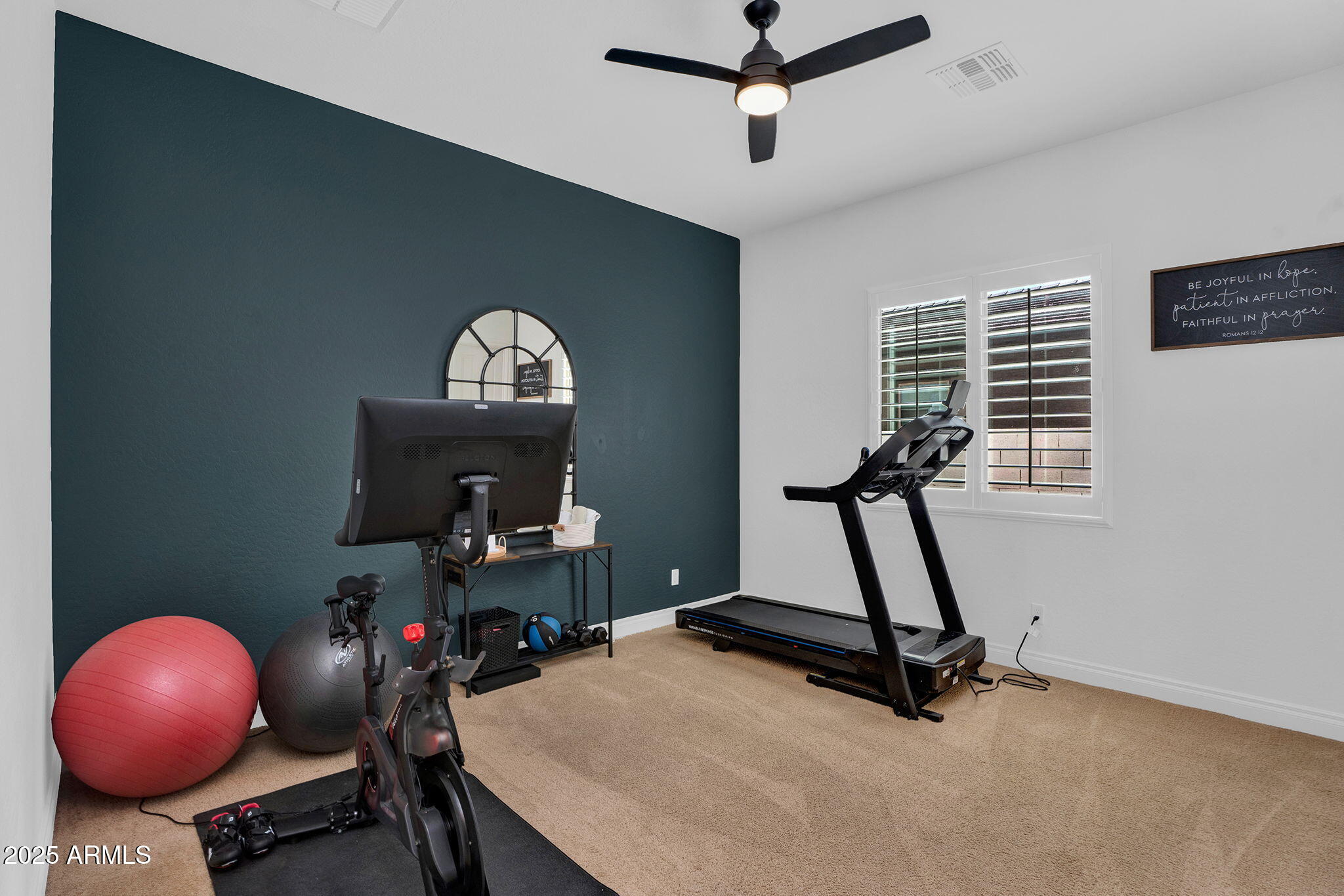 3087 E MAPLEWOOD Court