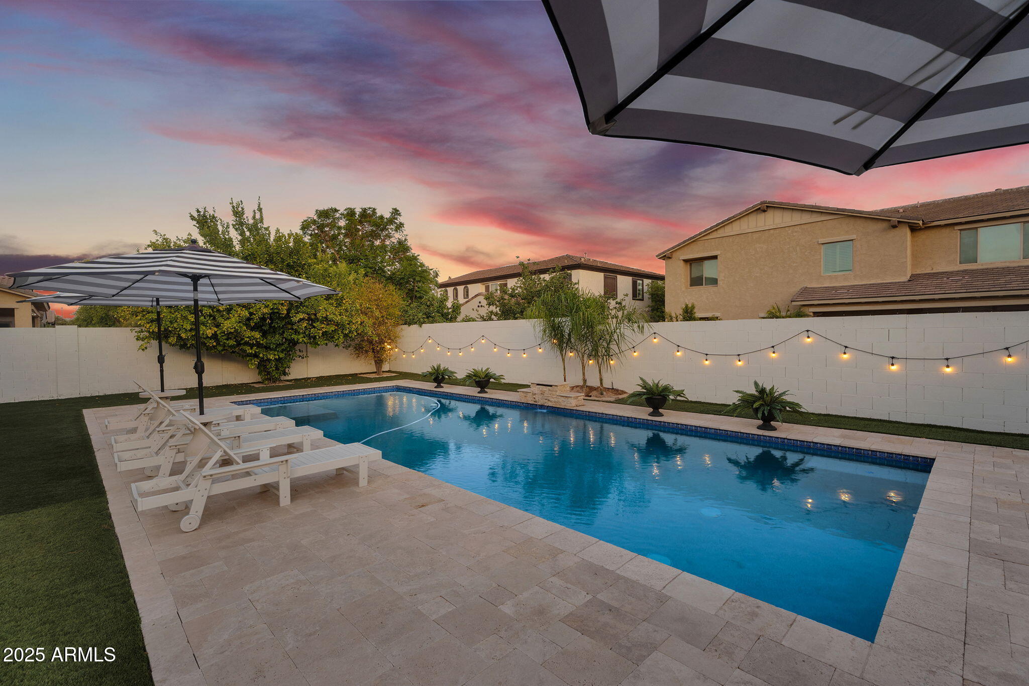 3087 E MAPLEWOOD Court