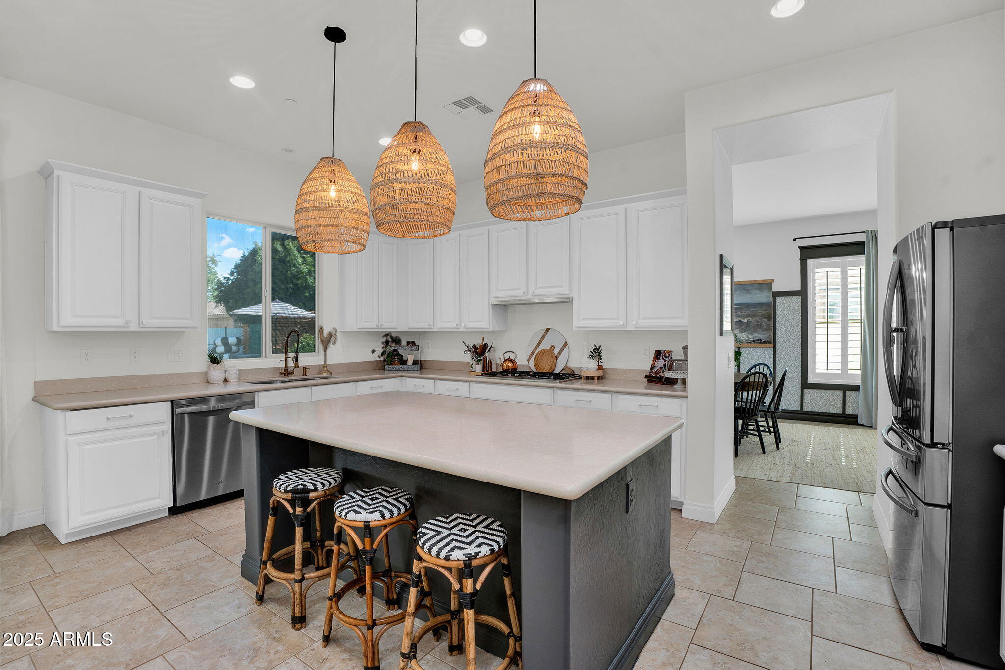 3087 E MAPLEWOOD Court