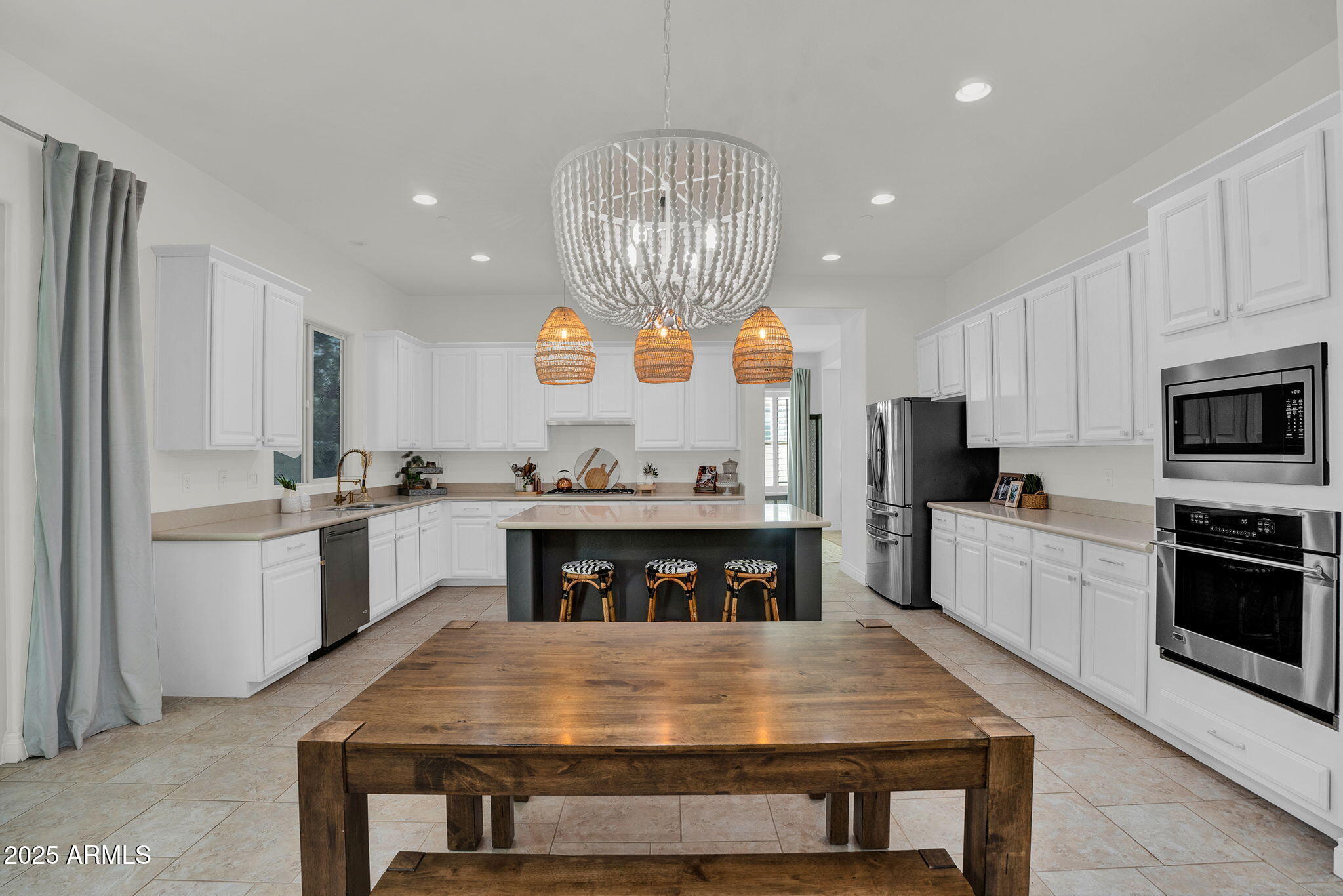 3087 E MAPLEWOOD Court