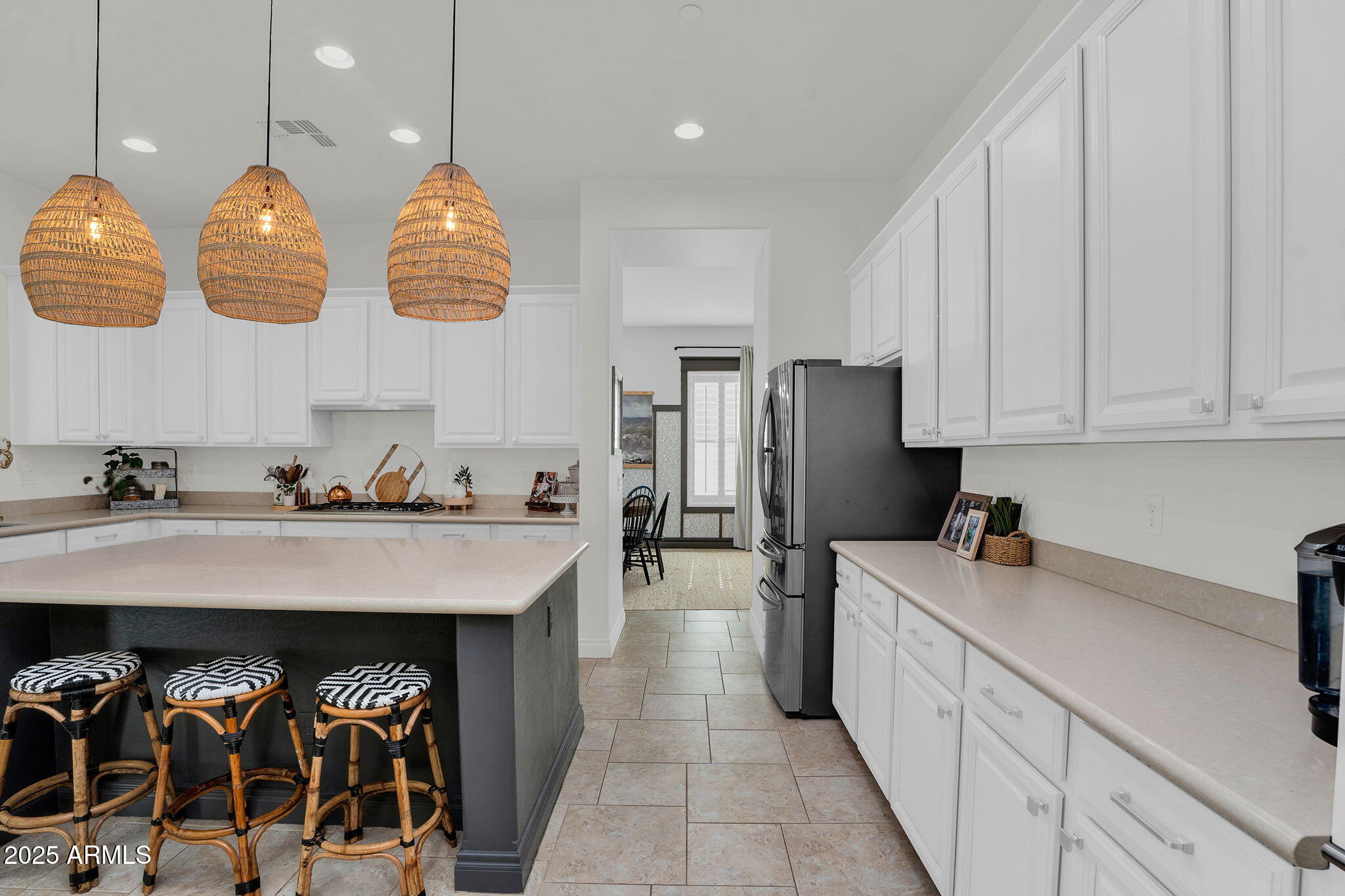 3087 E MAPLEWOOD Court