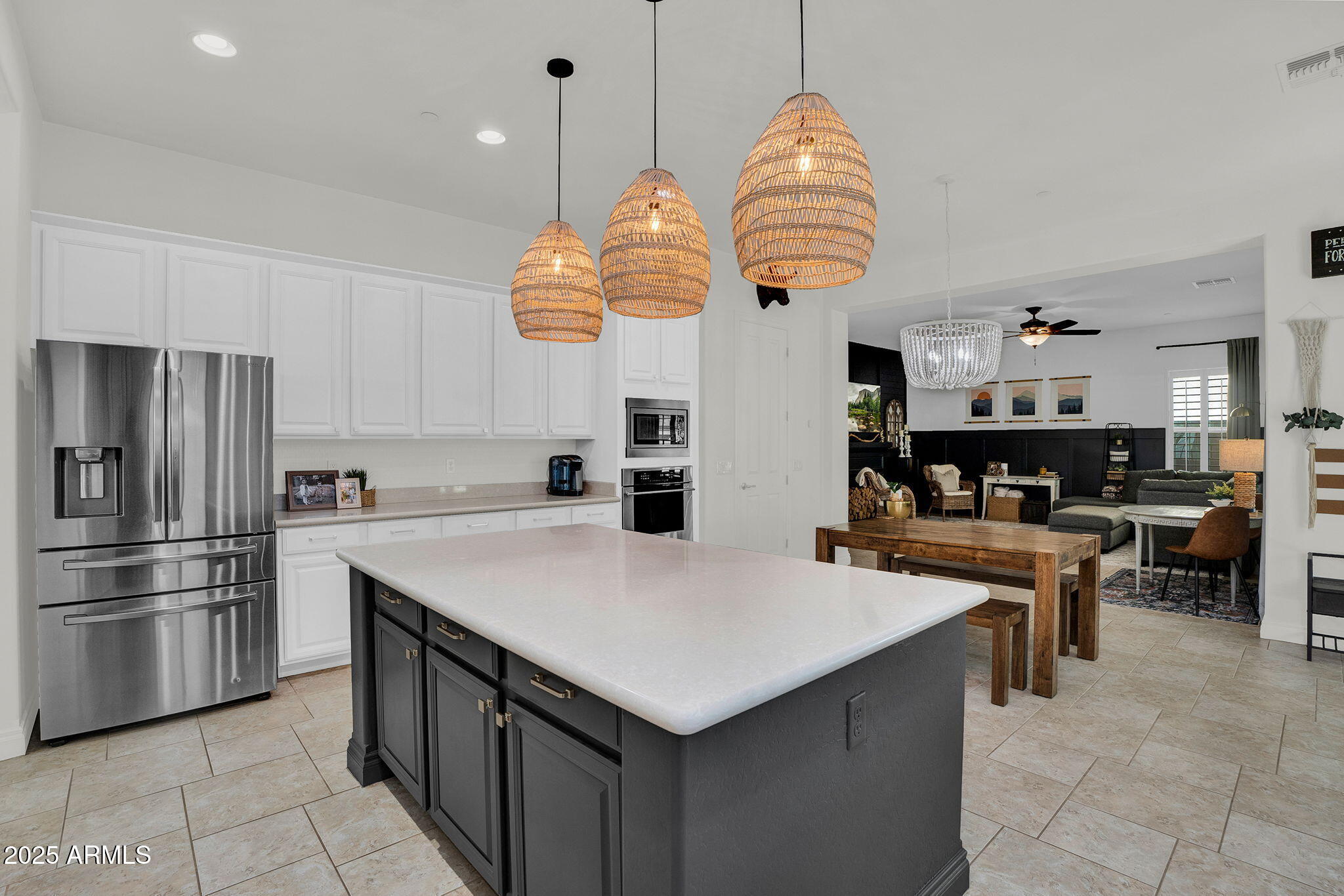 3087 E MAPLEWOOD Court