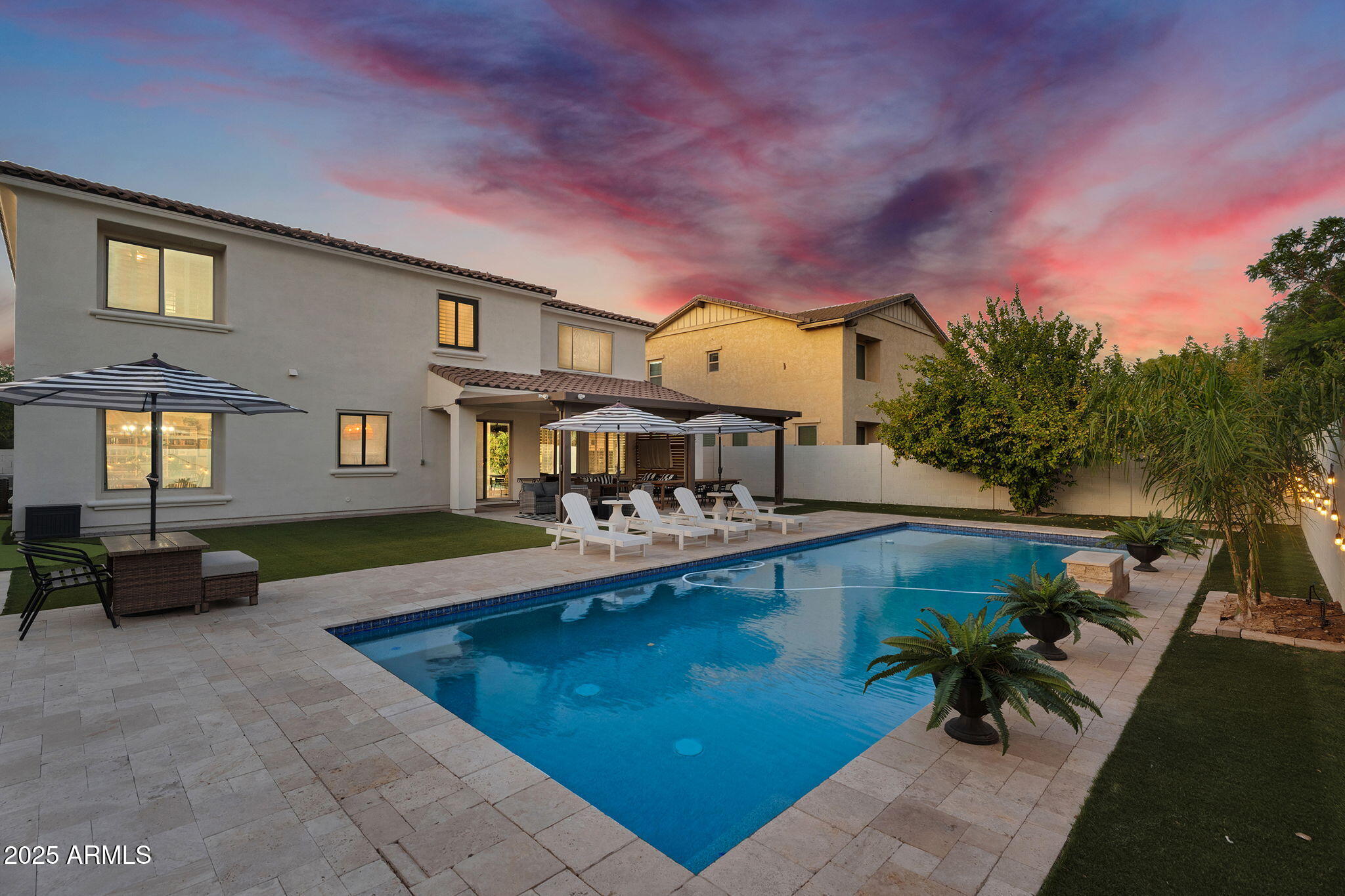 3087 E MAPLEWOOD Court