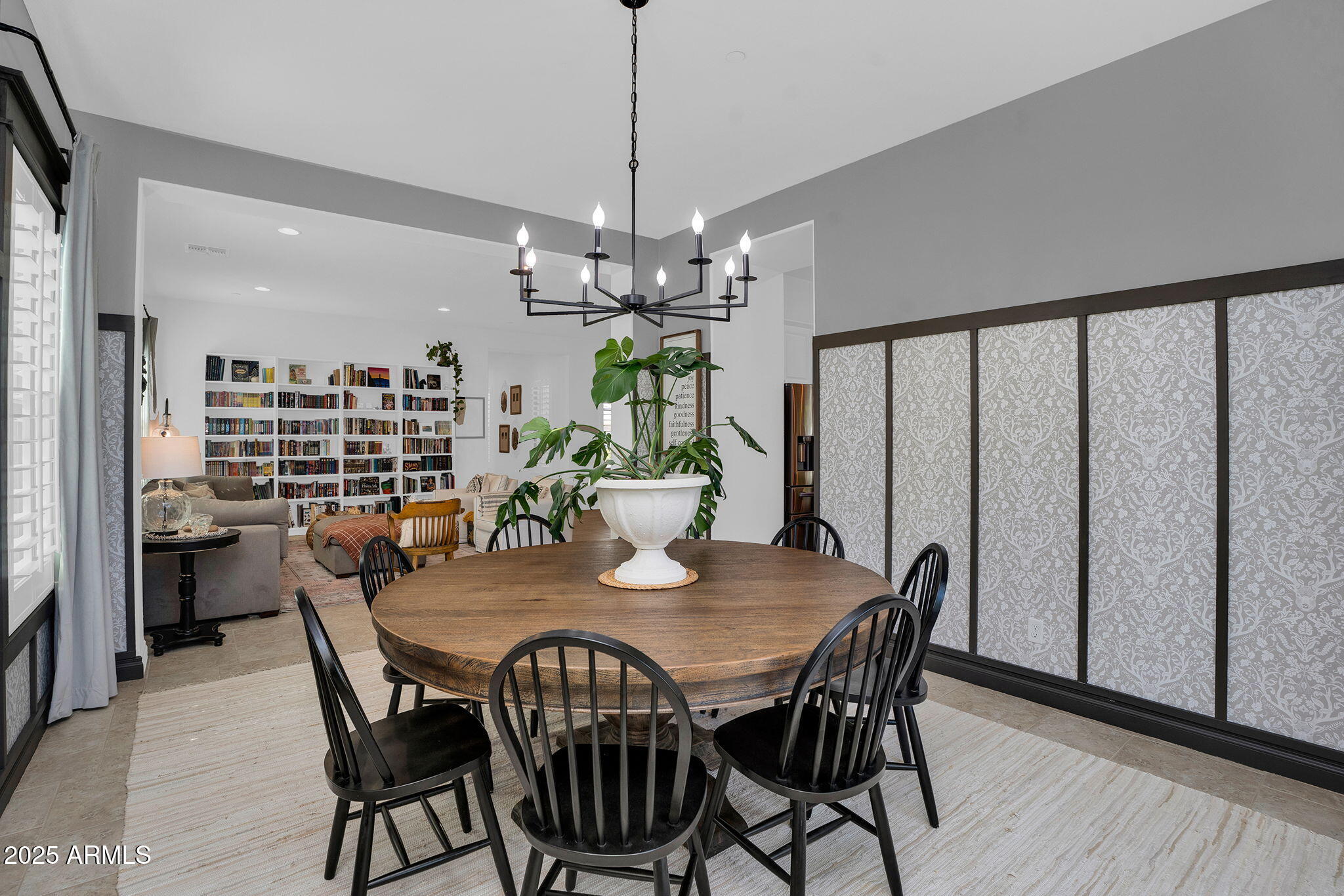 3087 E MAPLEWOOD Court