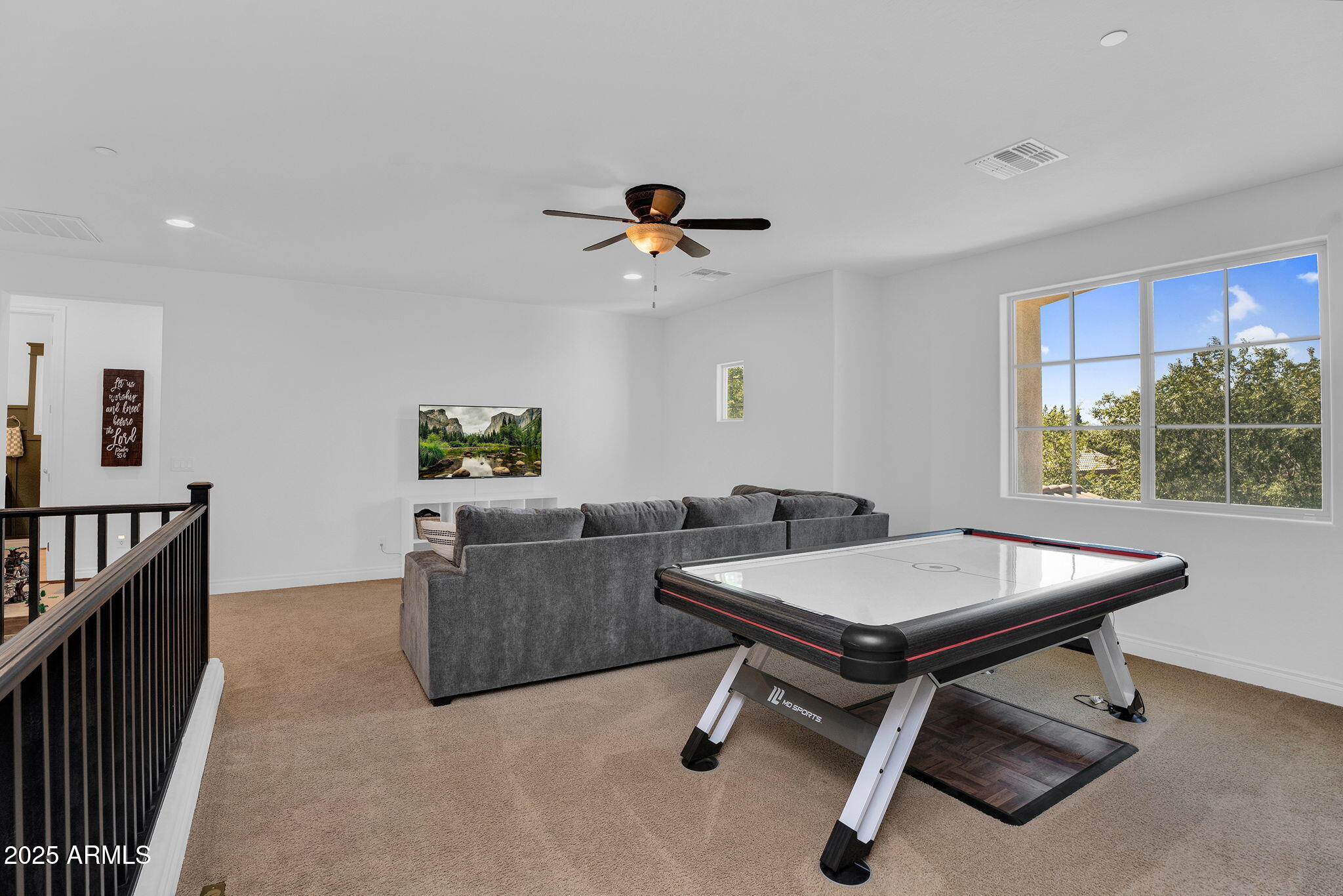 3087 E MAPLEWOOD Court