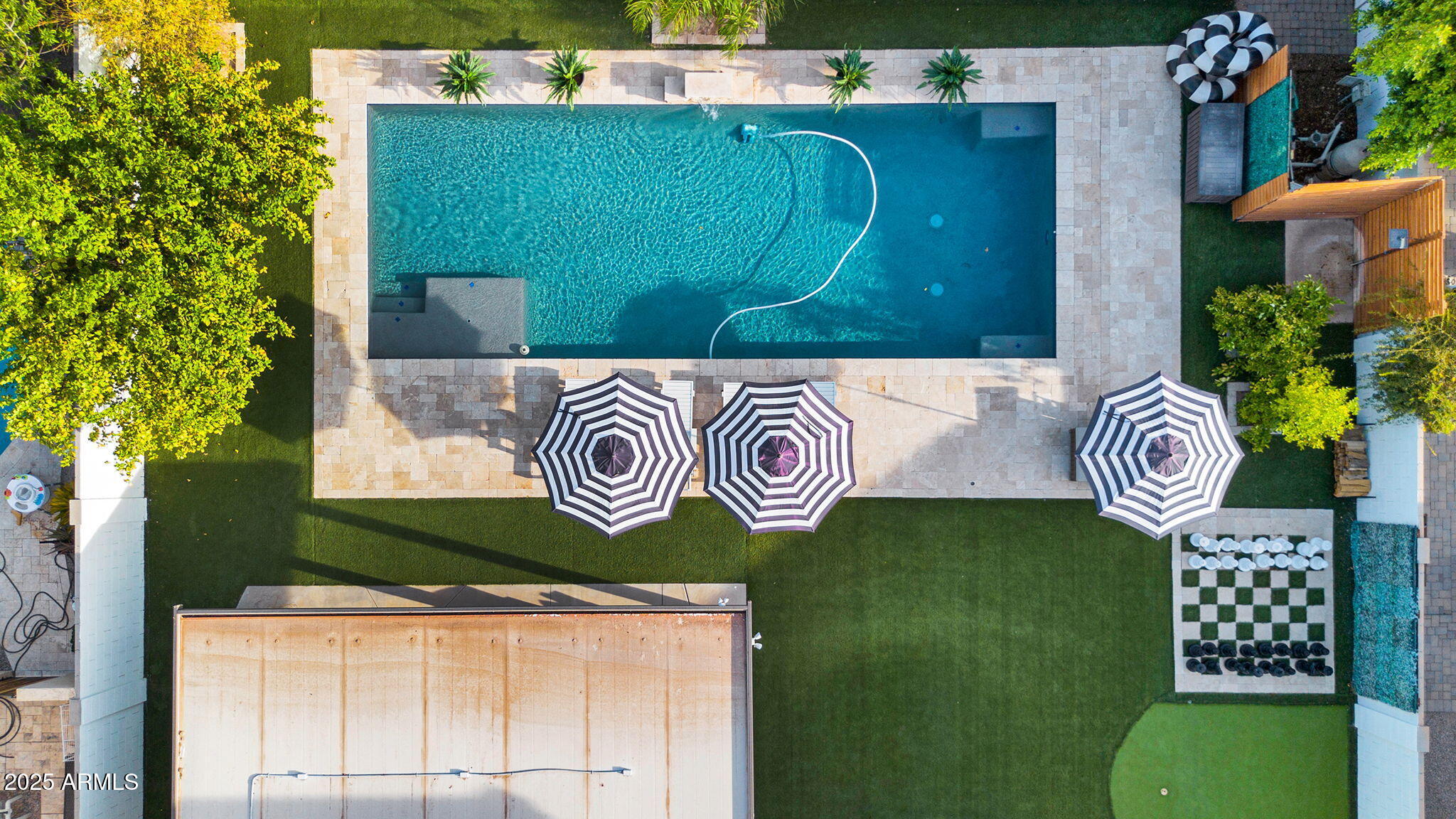 3087 E MAPLEWOOD Court