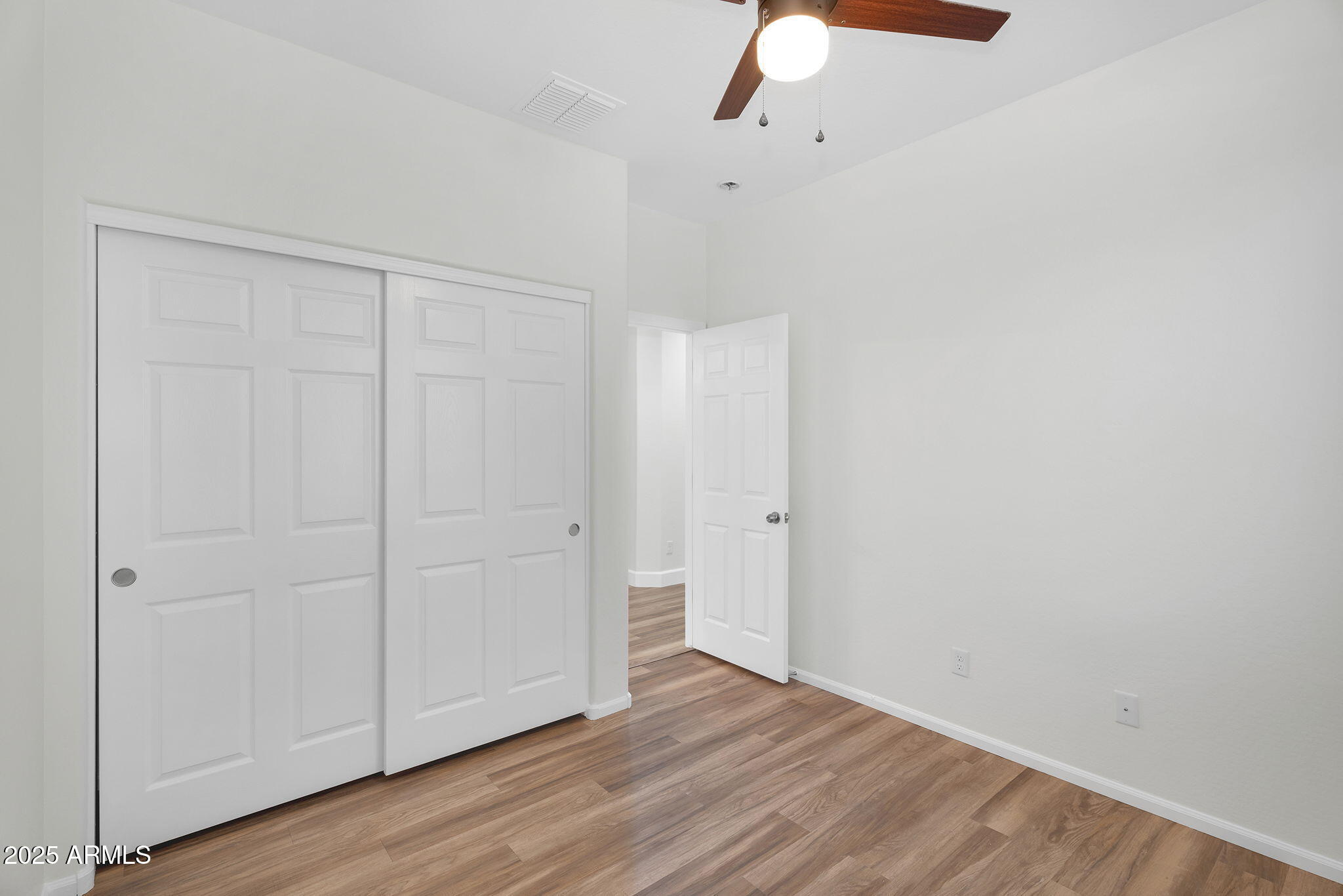 874 E DORAL Court