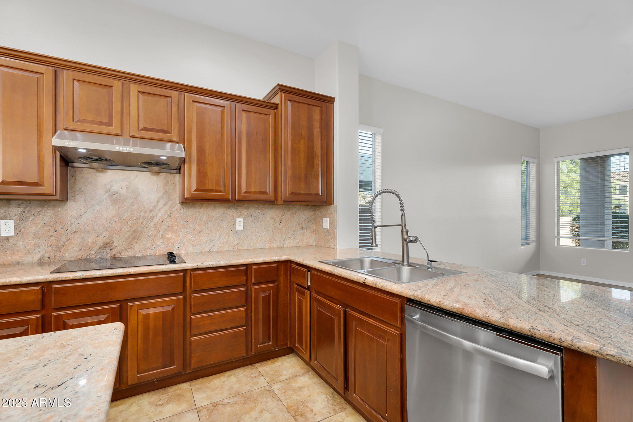 637 E INDIAN WELLS Place