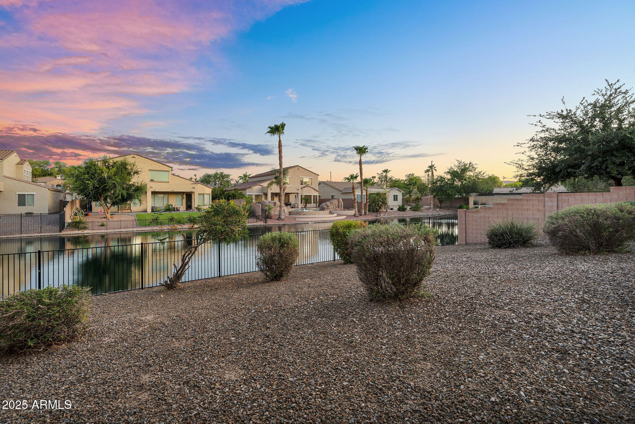 637 E INDIAN WELLS Place