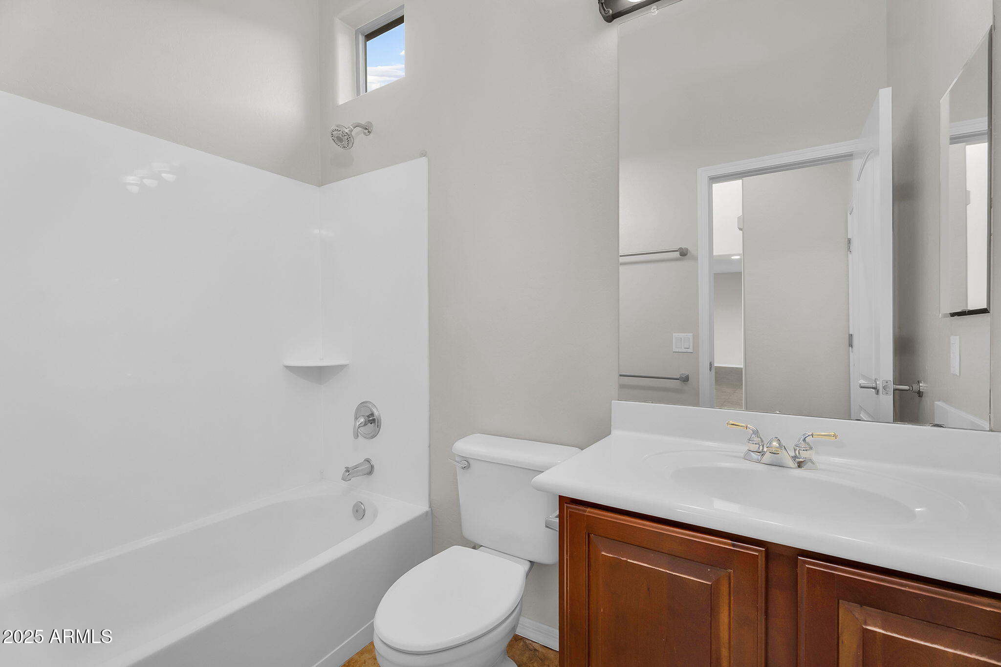 637 E INDIAN WELLS Place