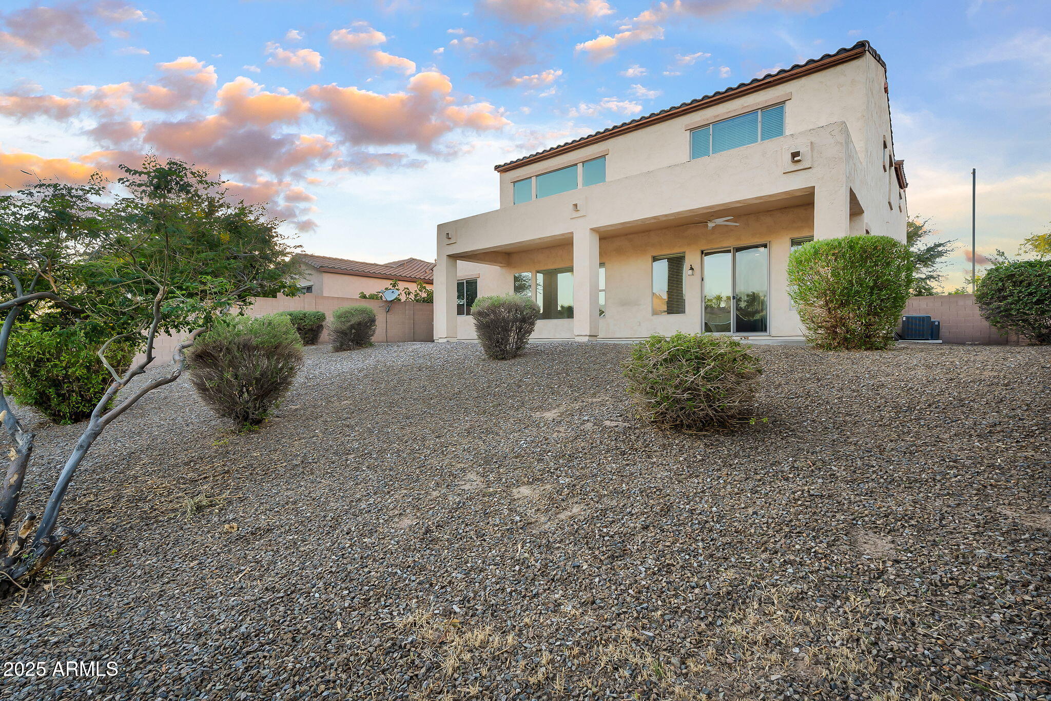 637 E INDIAN WELLS Place