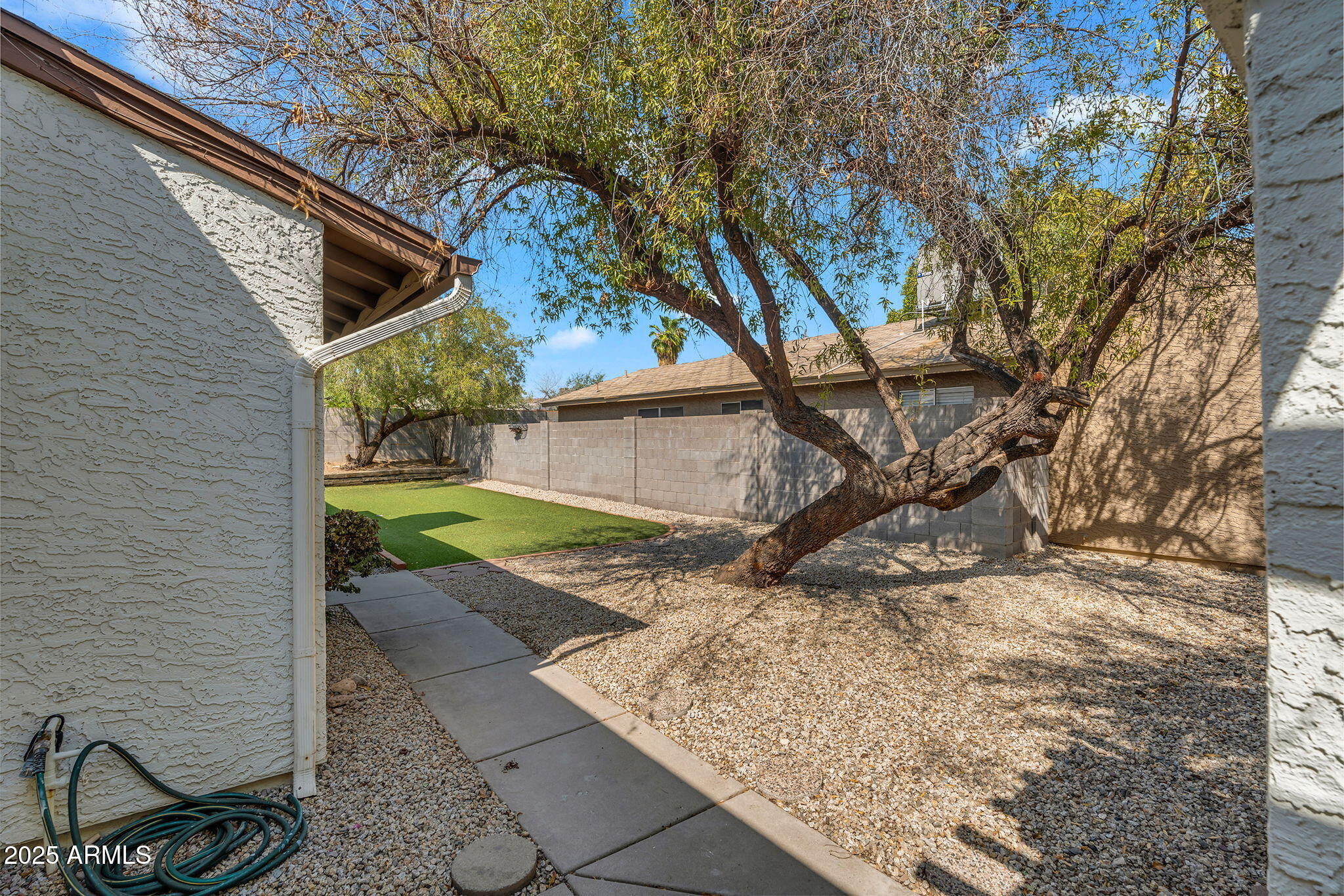 1410 E WESCOTT Drive