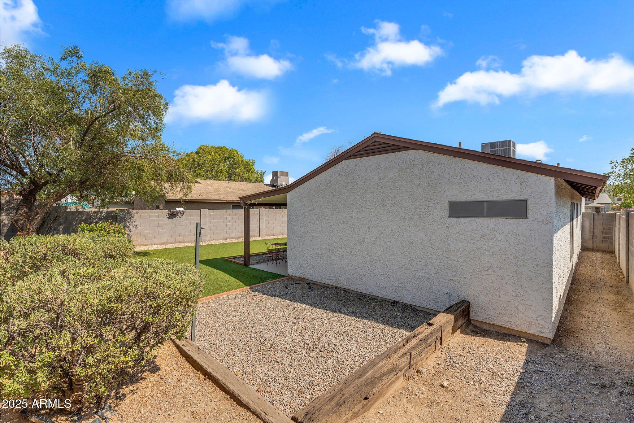 1410 E WESCOTT Drive