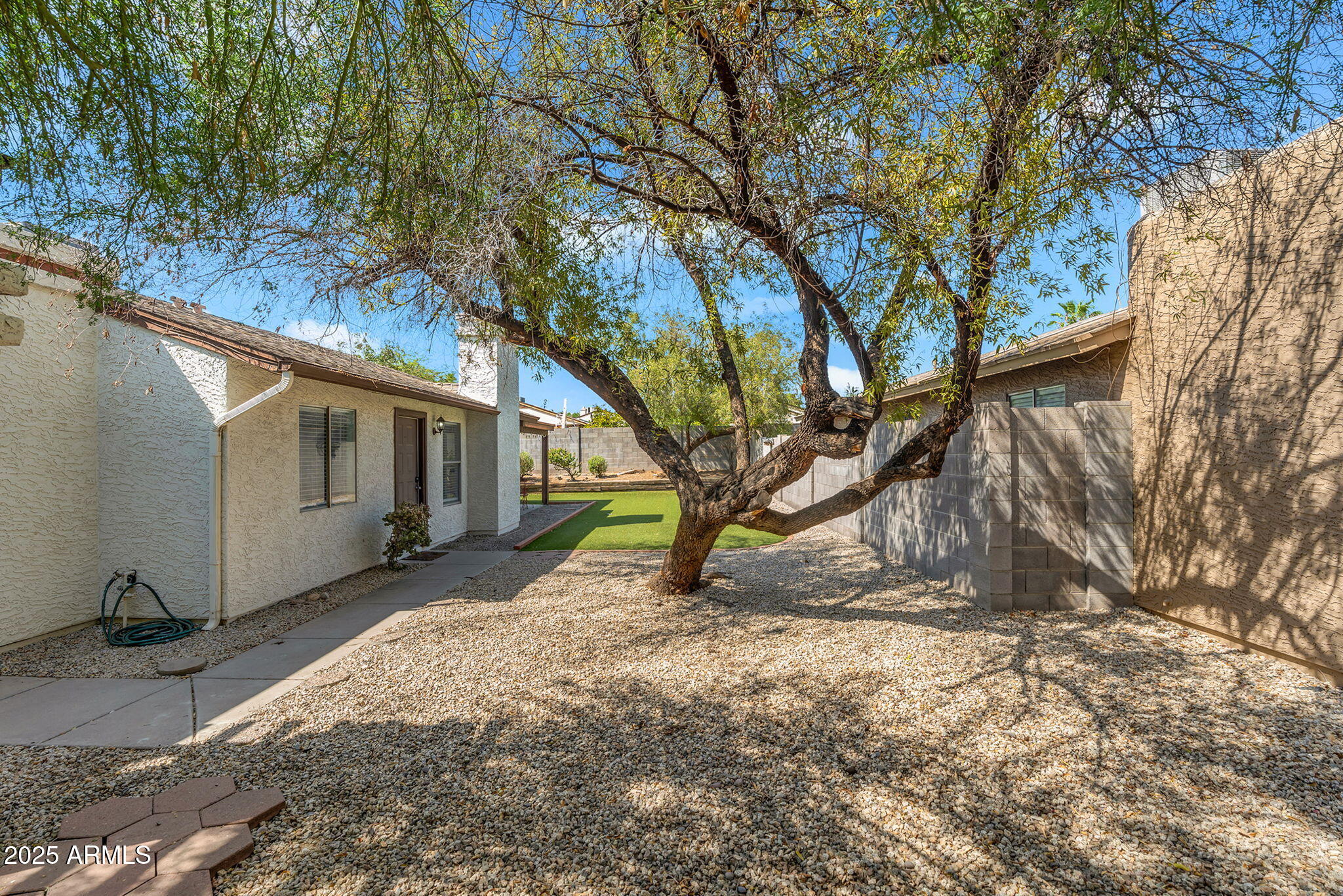 1410 E WESCOTT Drive