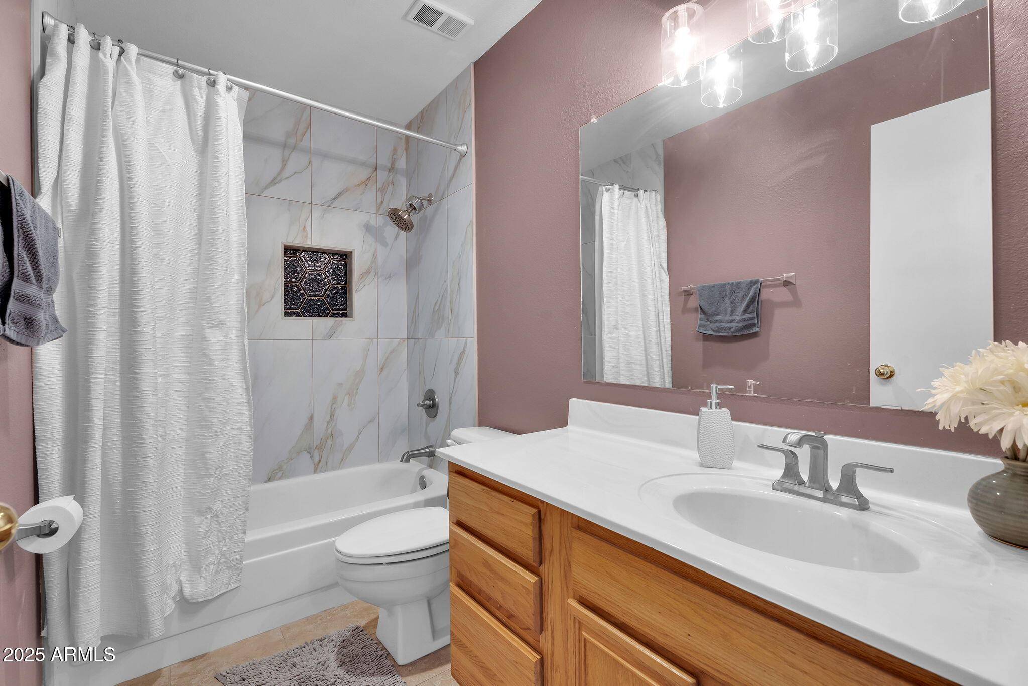 5518 E LINDSTROM Lane, 3012