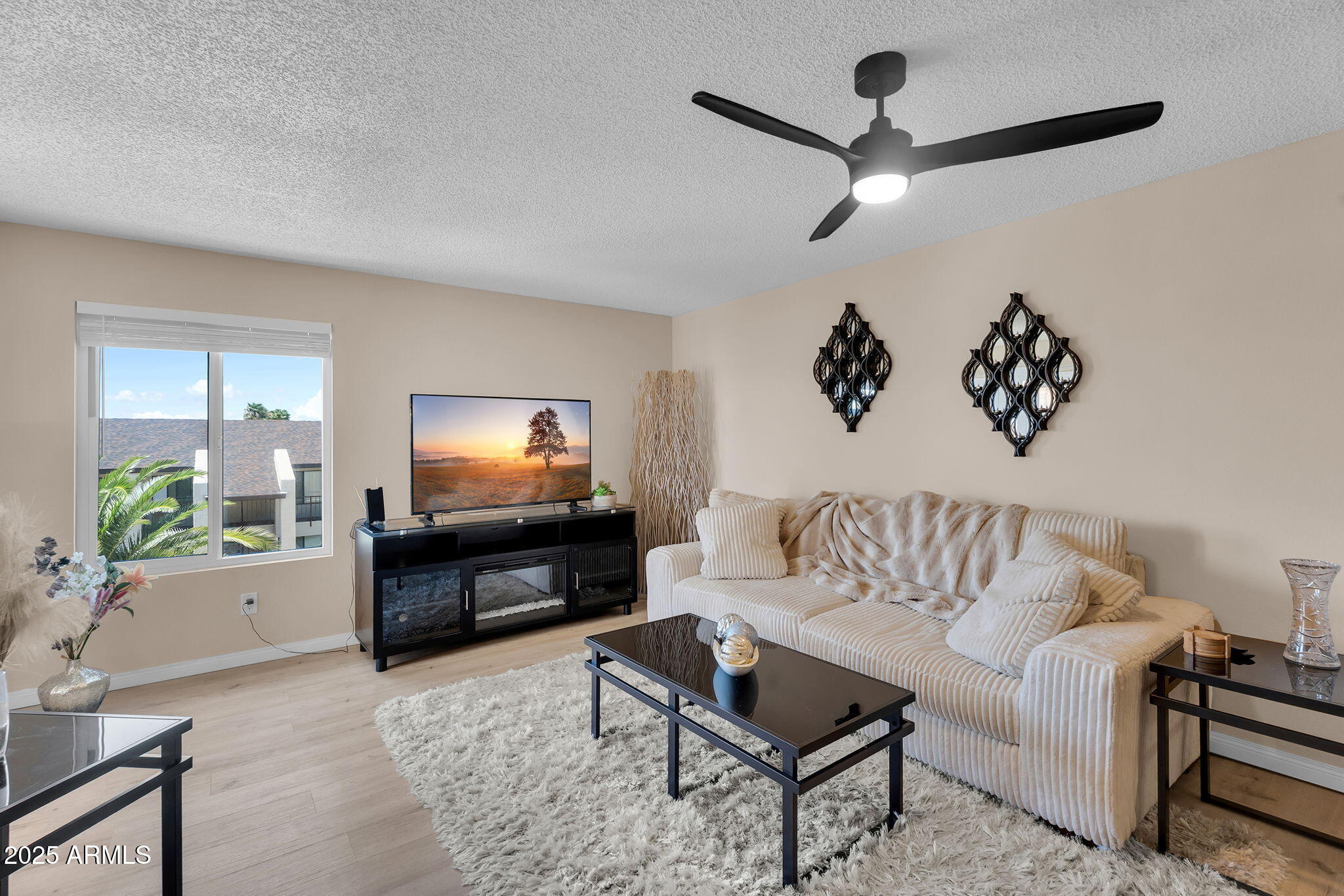 5518 E LINDSTROM Lane, 3012