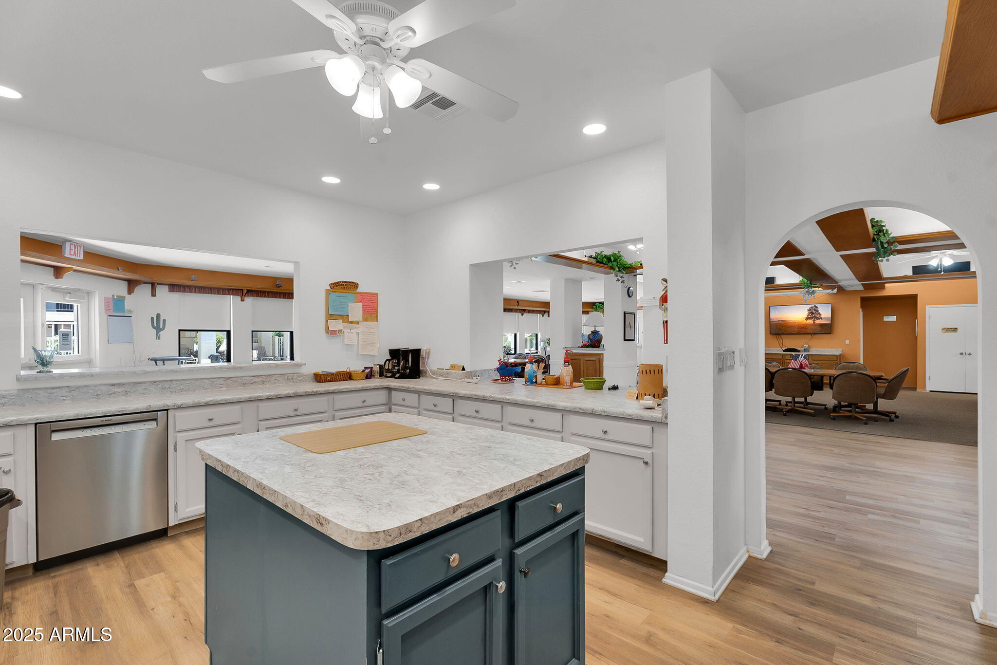 5518 E LINDSTROM Lane, 3012