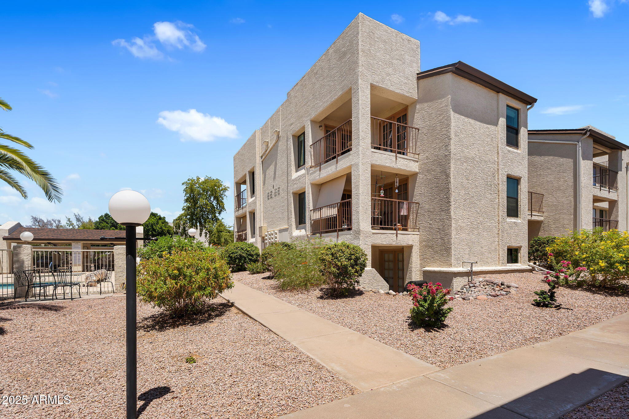 5518 E LINDSTROM Lane, 3012