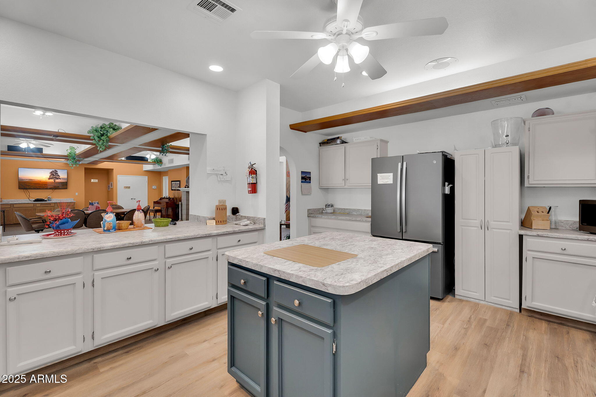 5518 E LINDSTROM Lane, 3012