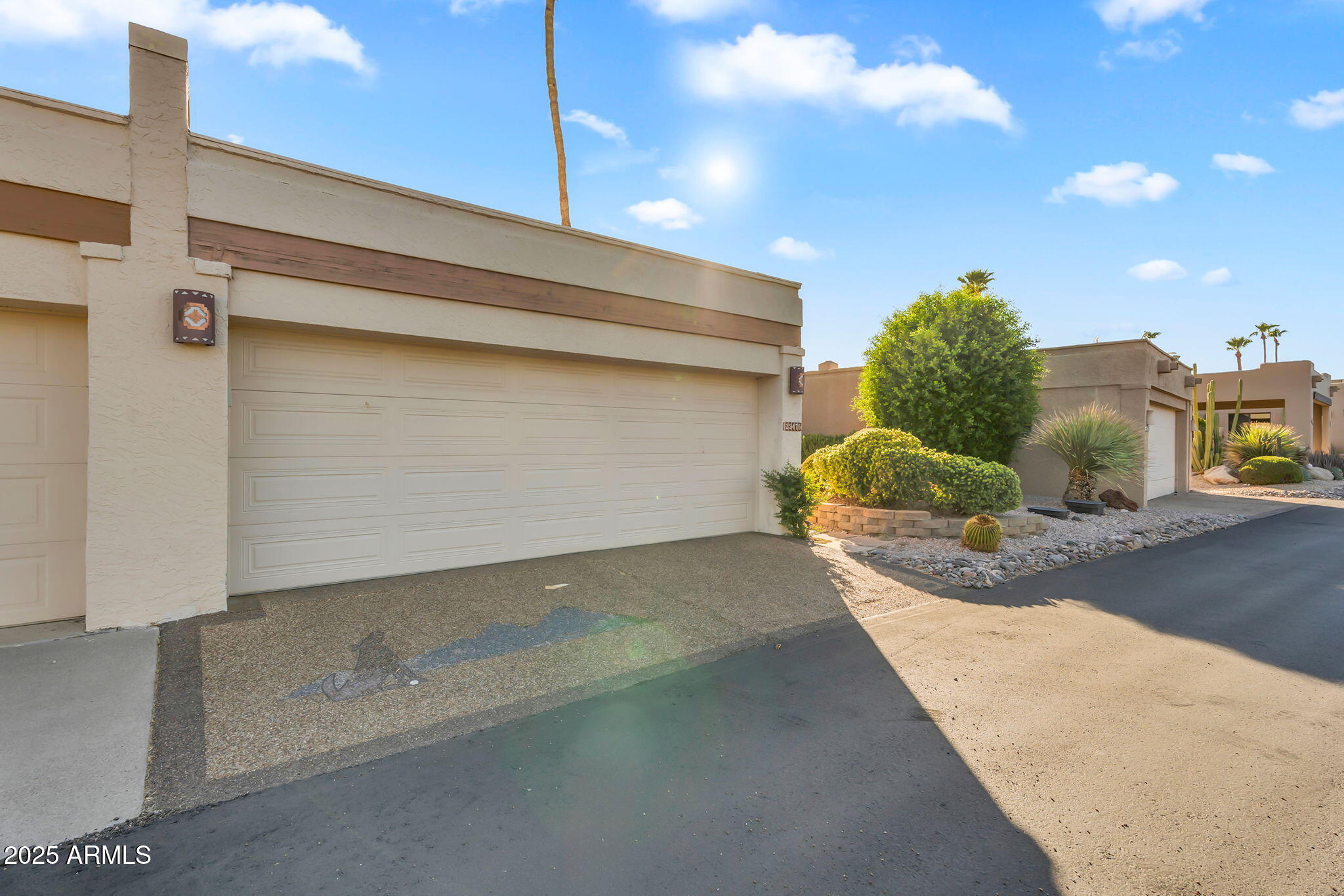25476 N DANNY Lane