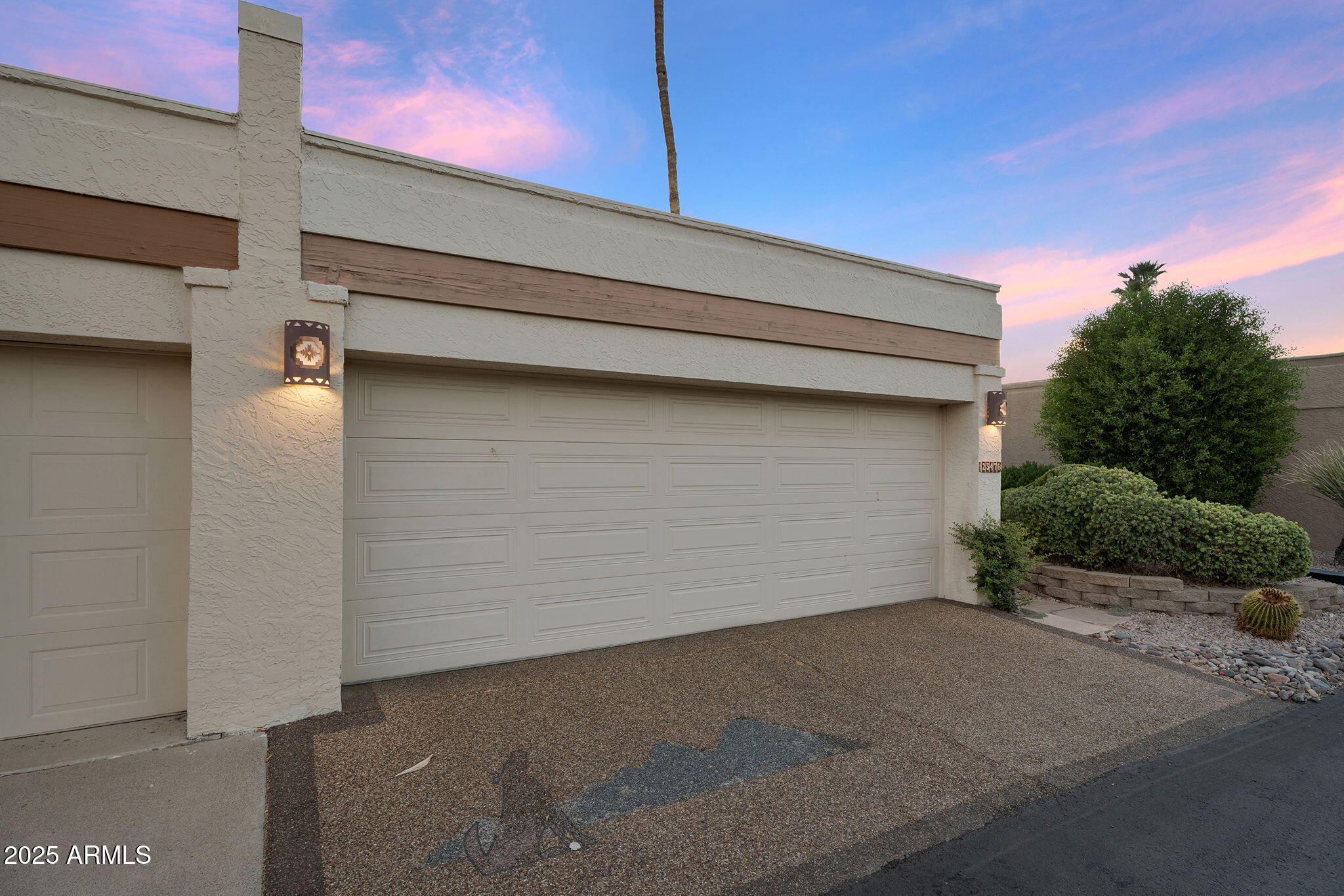 25476 N DANNY Lane