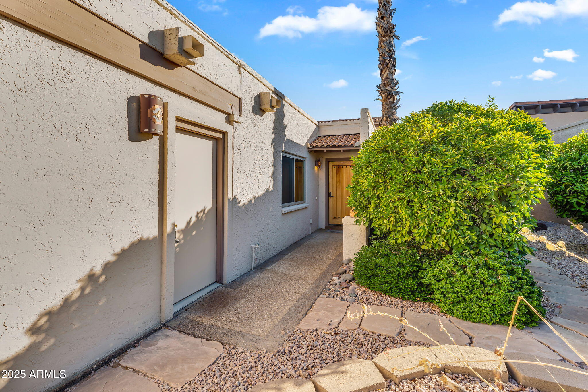 25476 N DANNY Lane