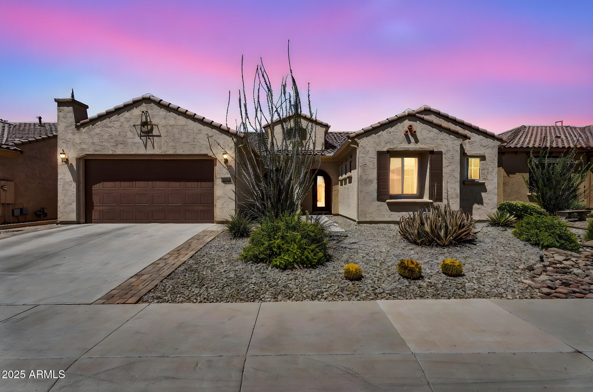 3932 E TORREY PINES Lane
