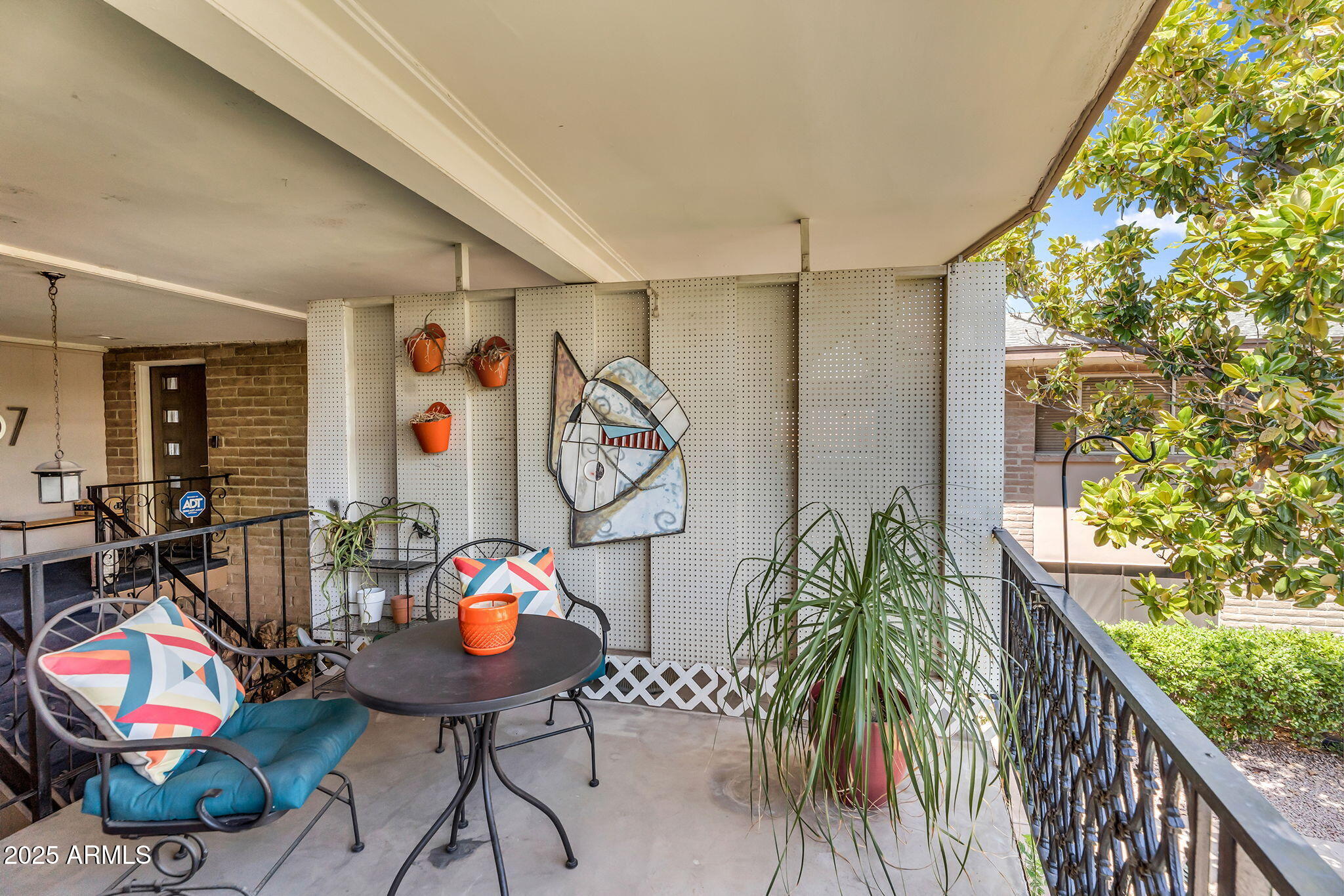 1901 E MISSOURI Avenue, 208