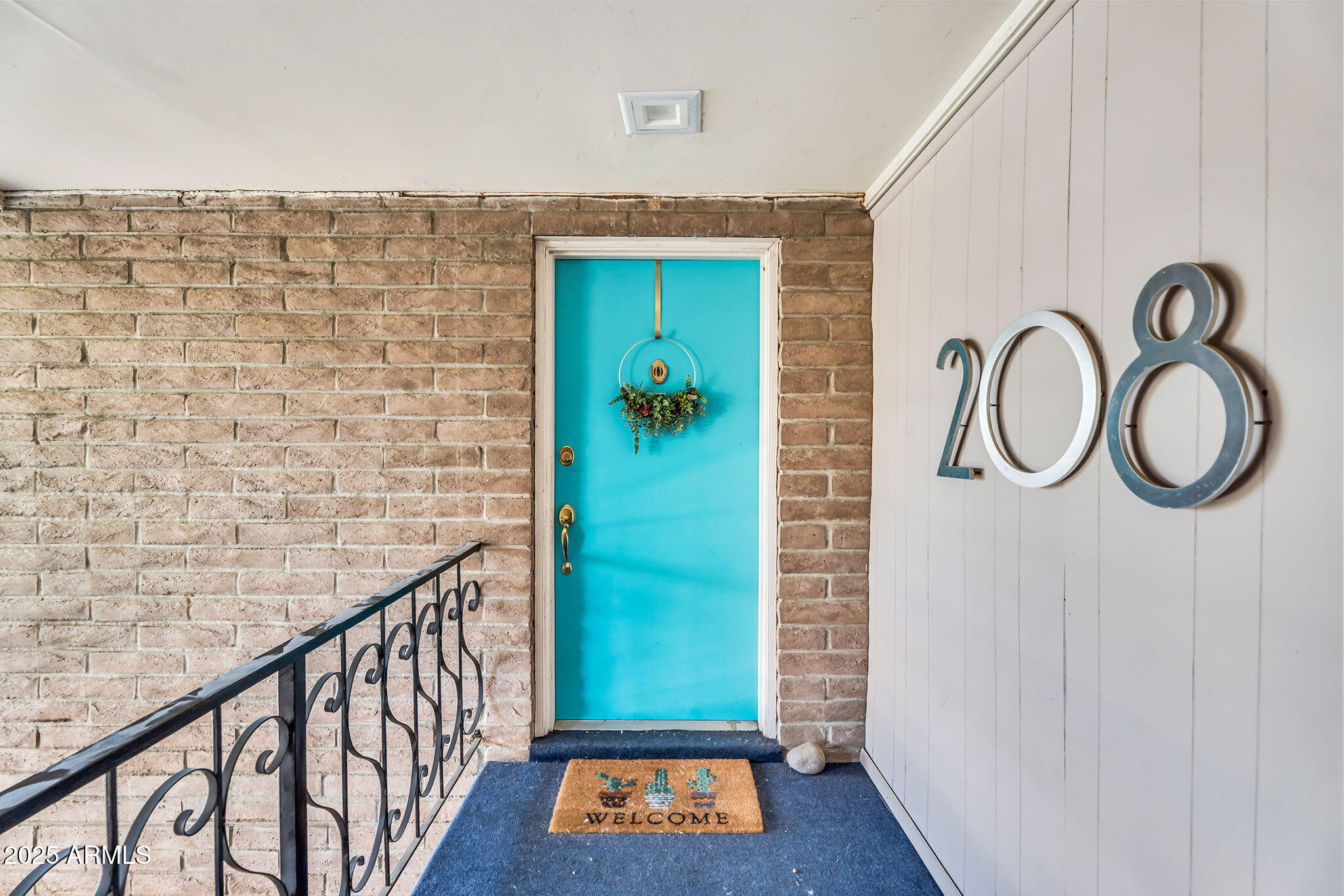 1901 E MISSOURI Avenue, 208