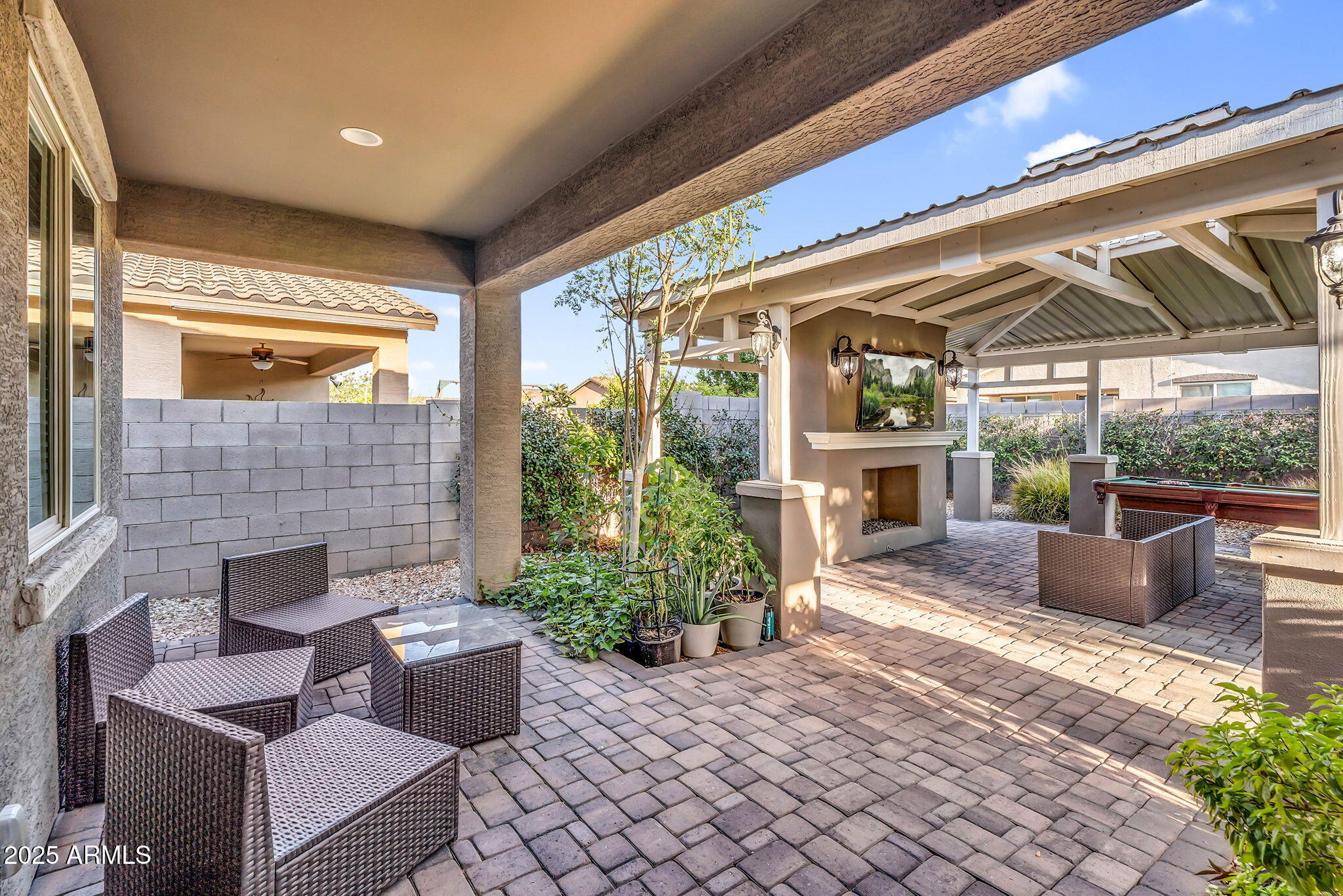 2327 W FARRIER Way