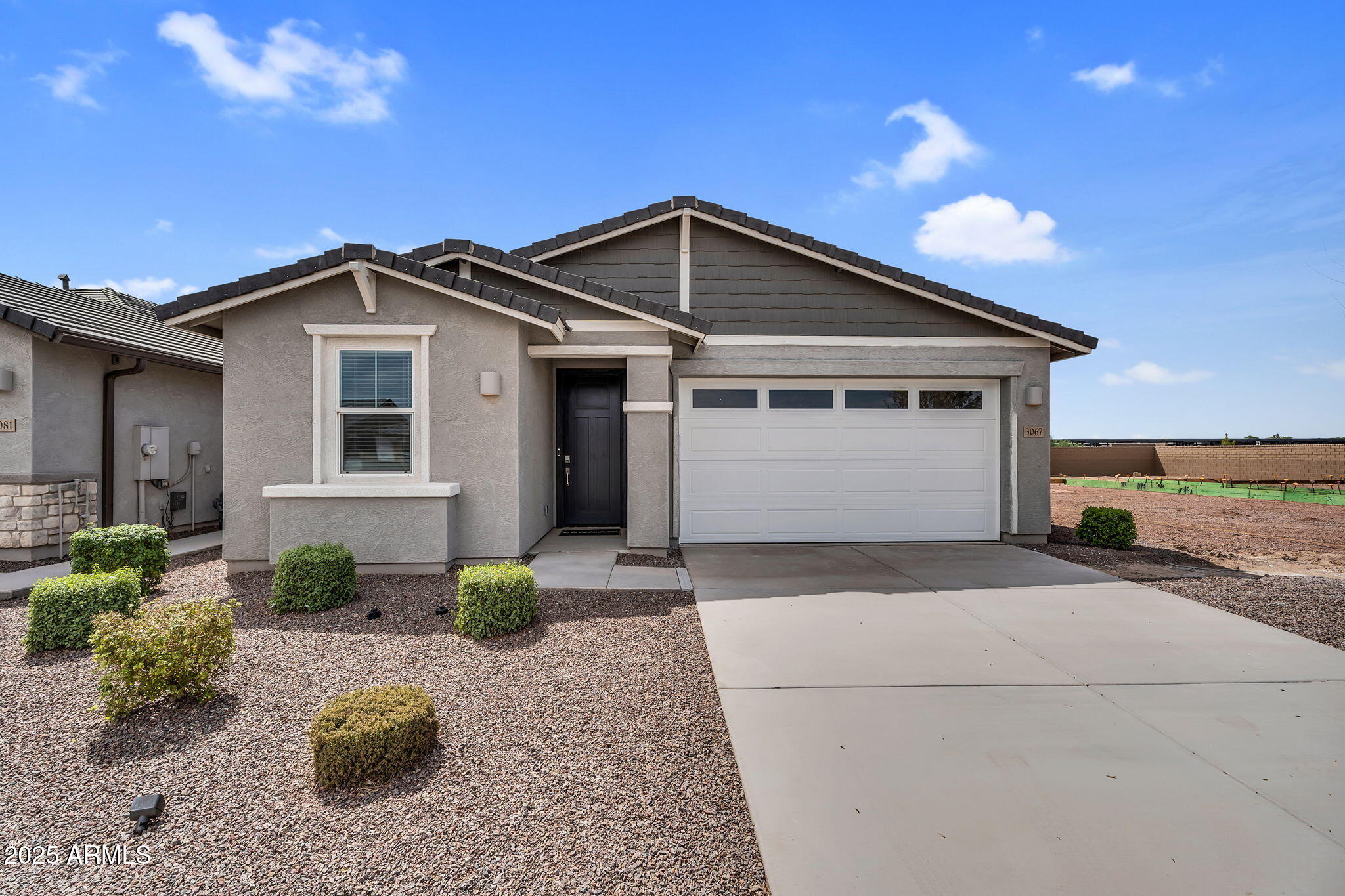 3067 E BARREL RACE Road