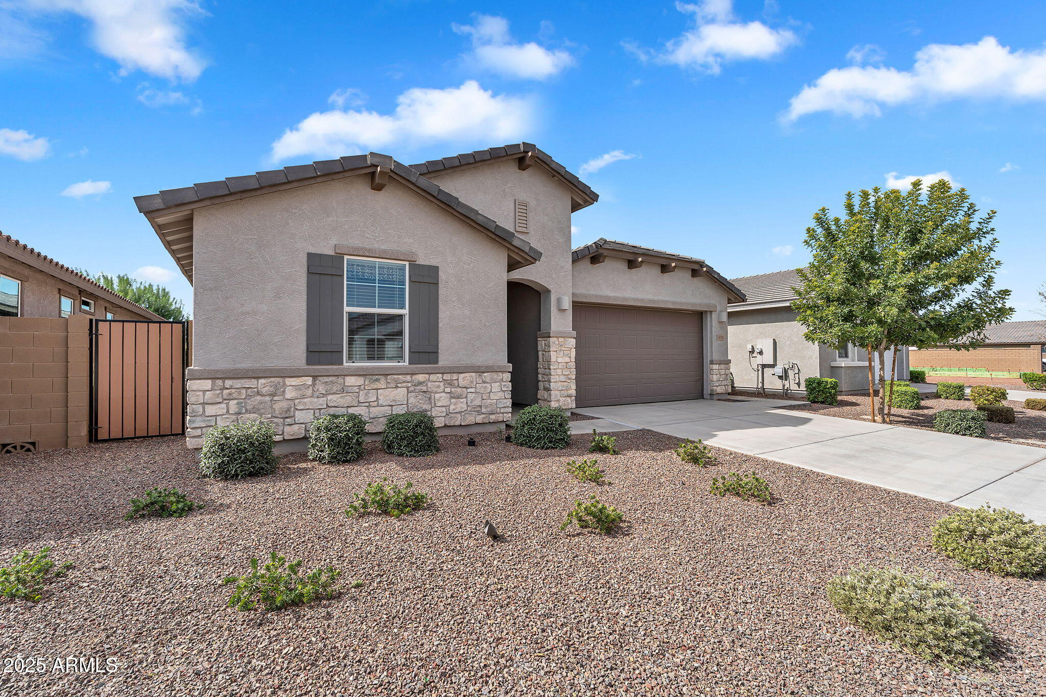 3081 E BARREL RACE Road