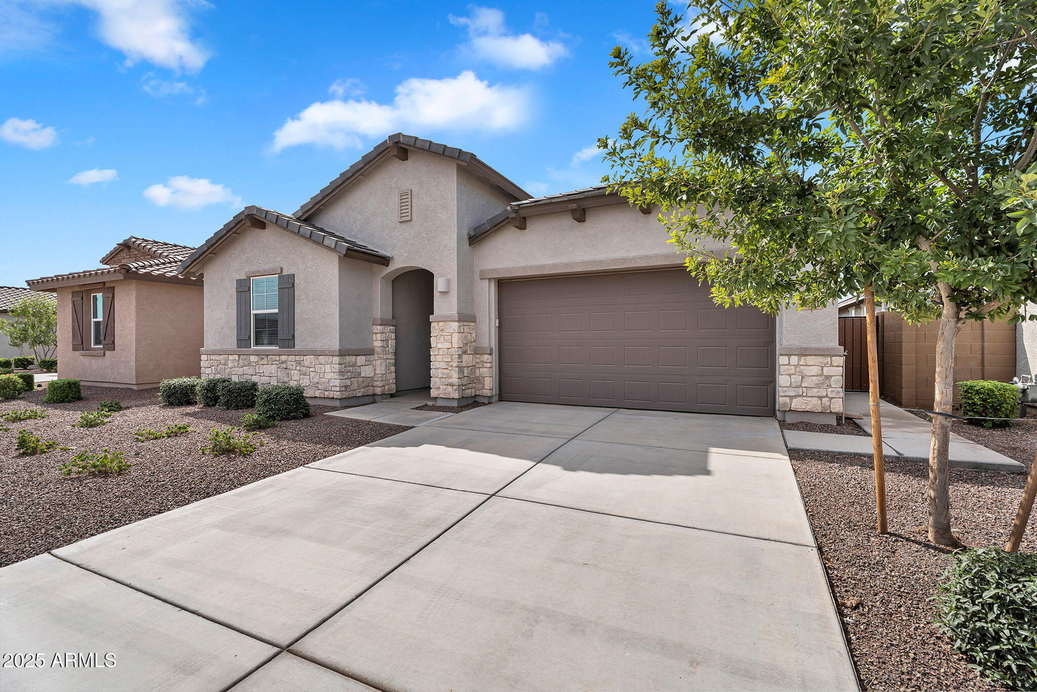 3081 E BARREL RACE Road