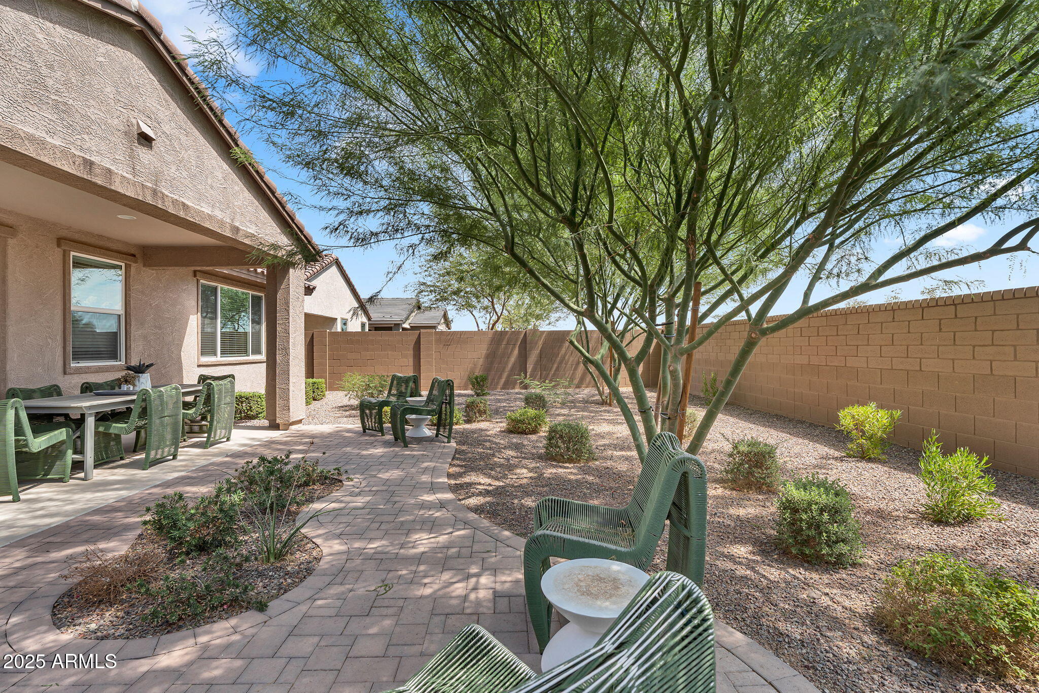 3097 E BARREL RACE Road