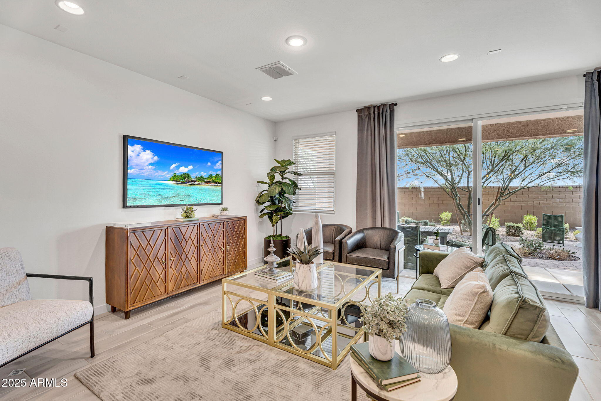 3097 E BARREL RACE Road