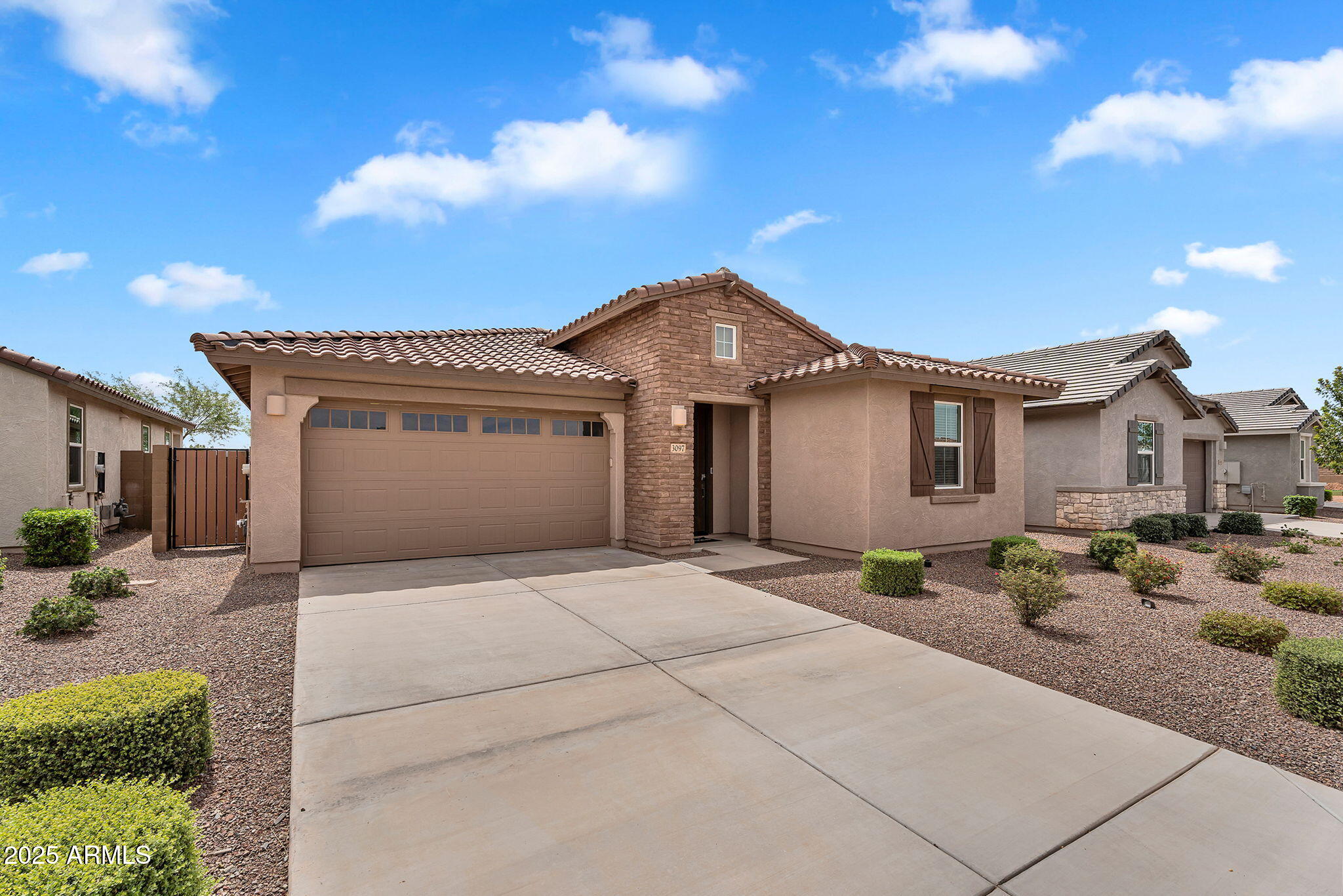 3097 E BARREL RACE Road