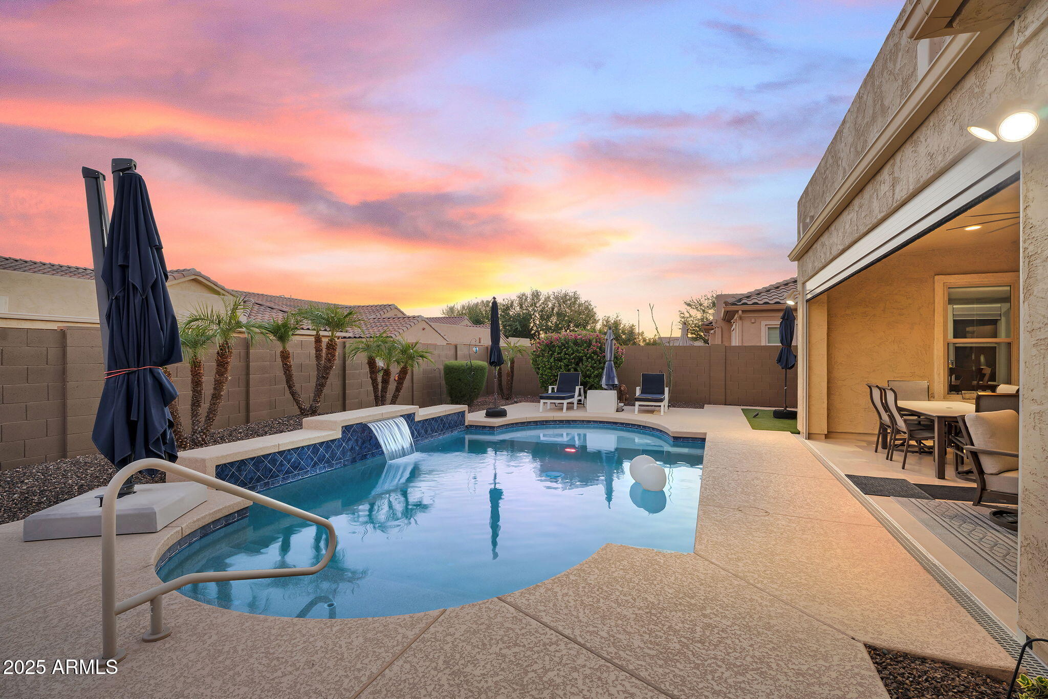 3943 E TORREY PINES Lane