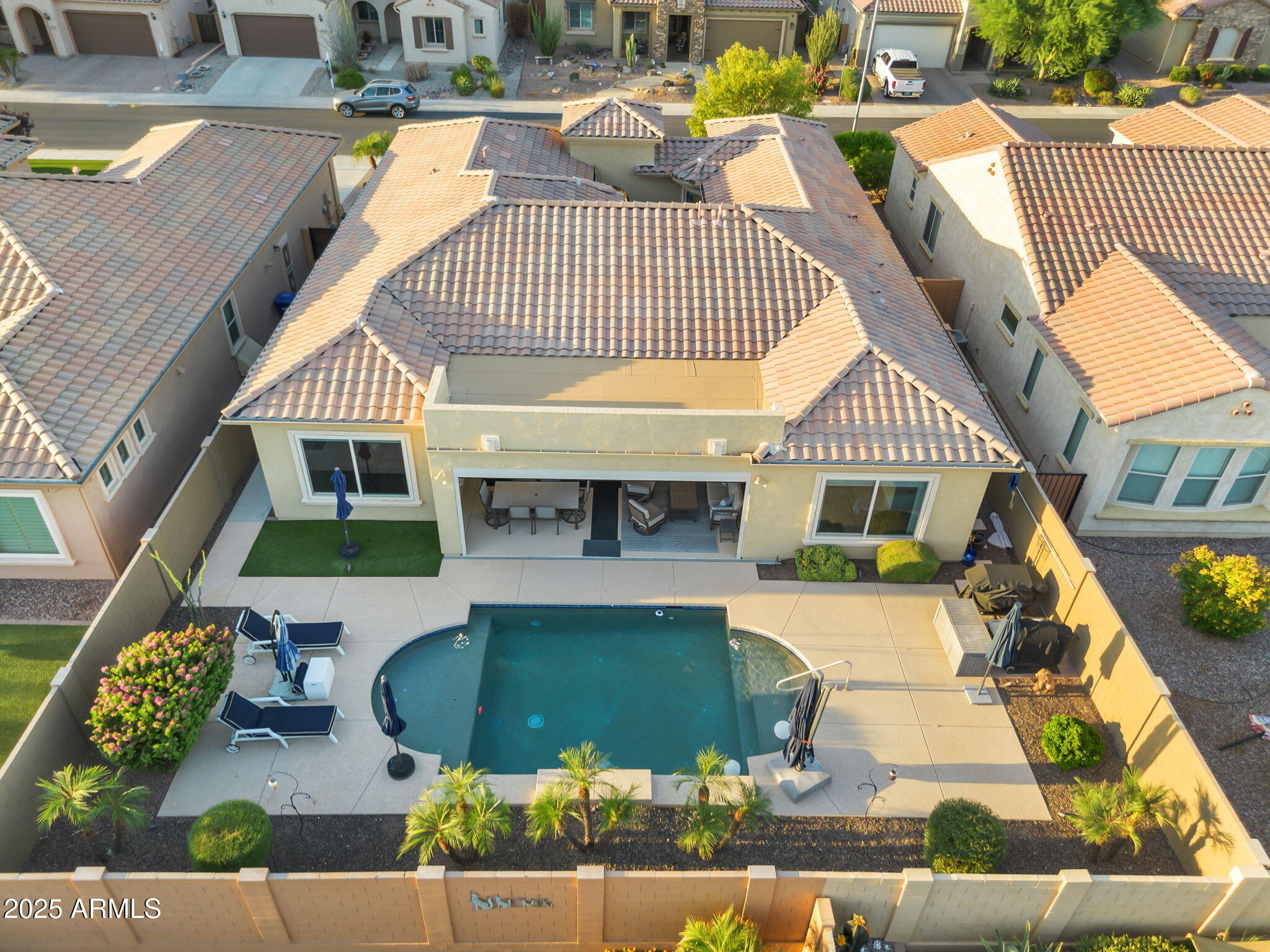 3943 E TORREY PINES Lane