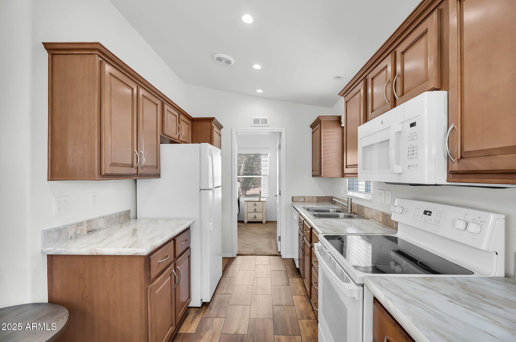 8865 E BASELINE Road, 802