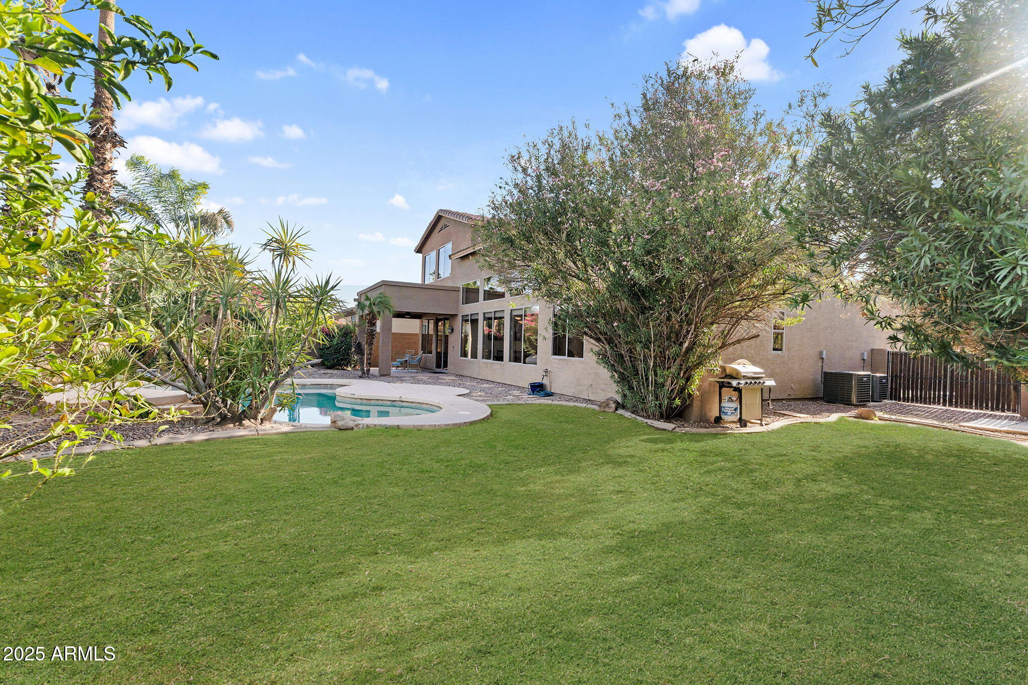 1785 S MORRISON Lane
