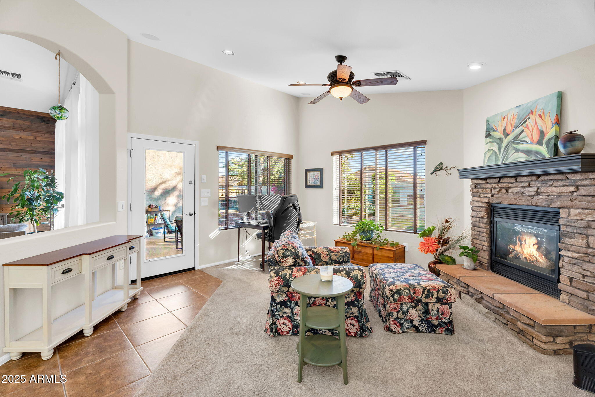 695 W HOLSTEIN Trail