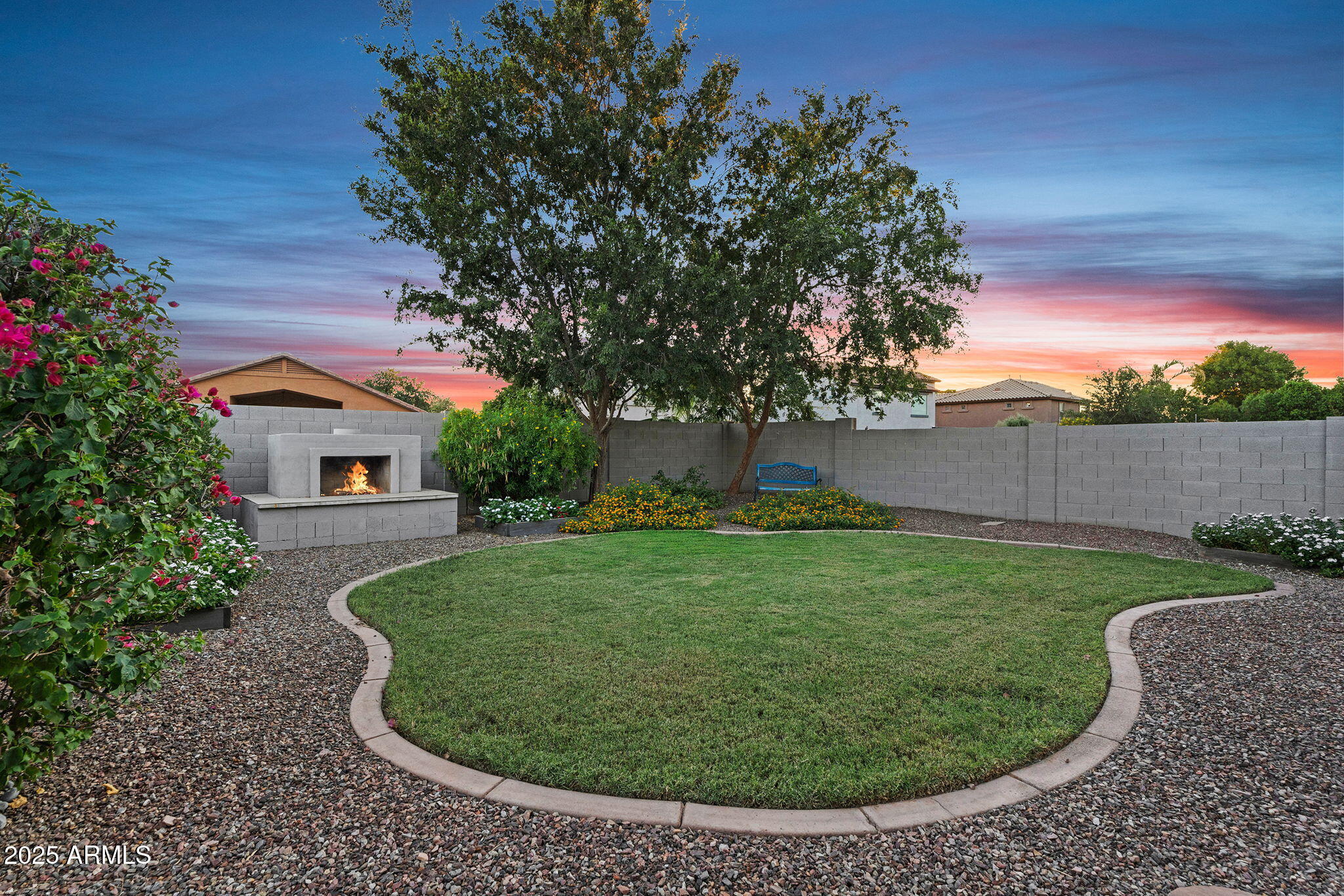695 W HOLSTEIN Trail